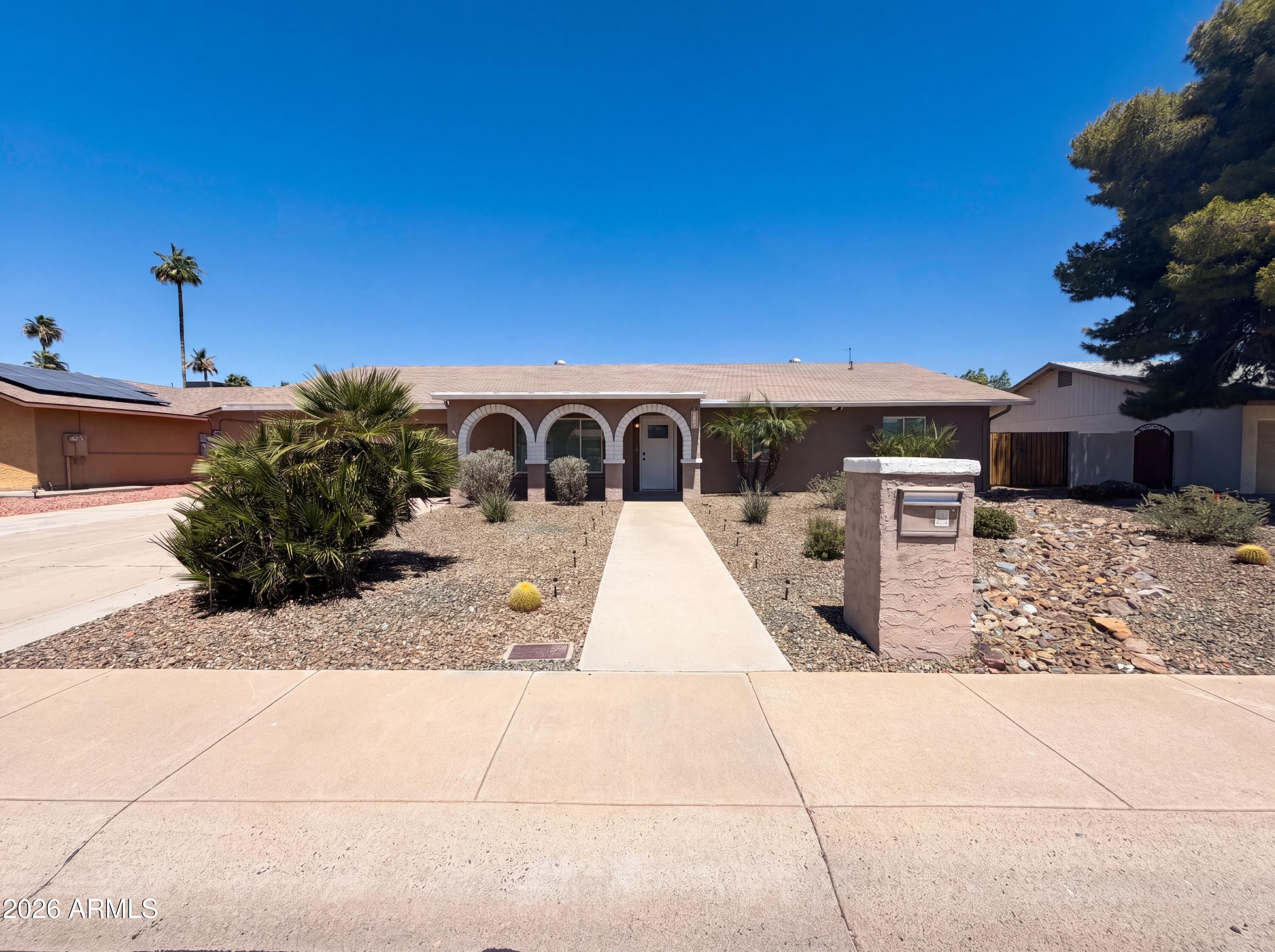 3028 E MARILYN Road, Phoenix, AZ 85032