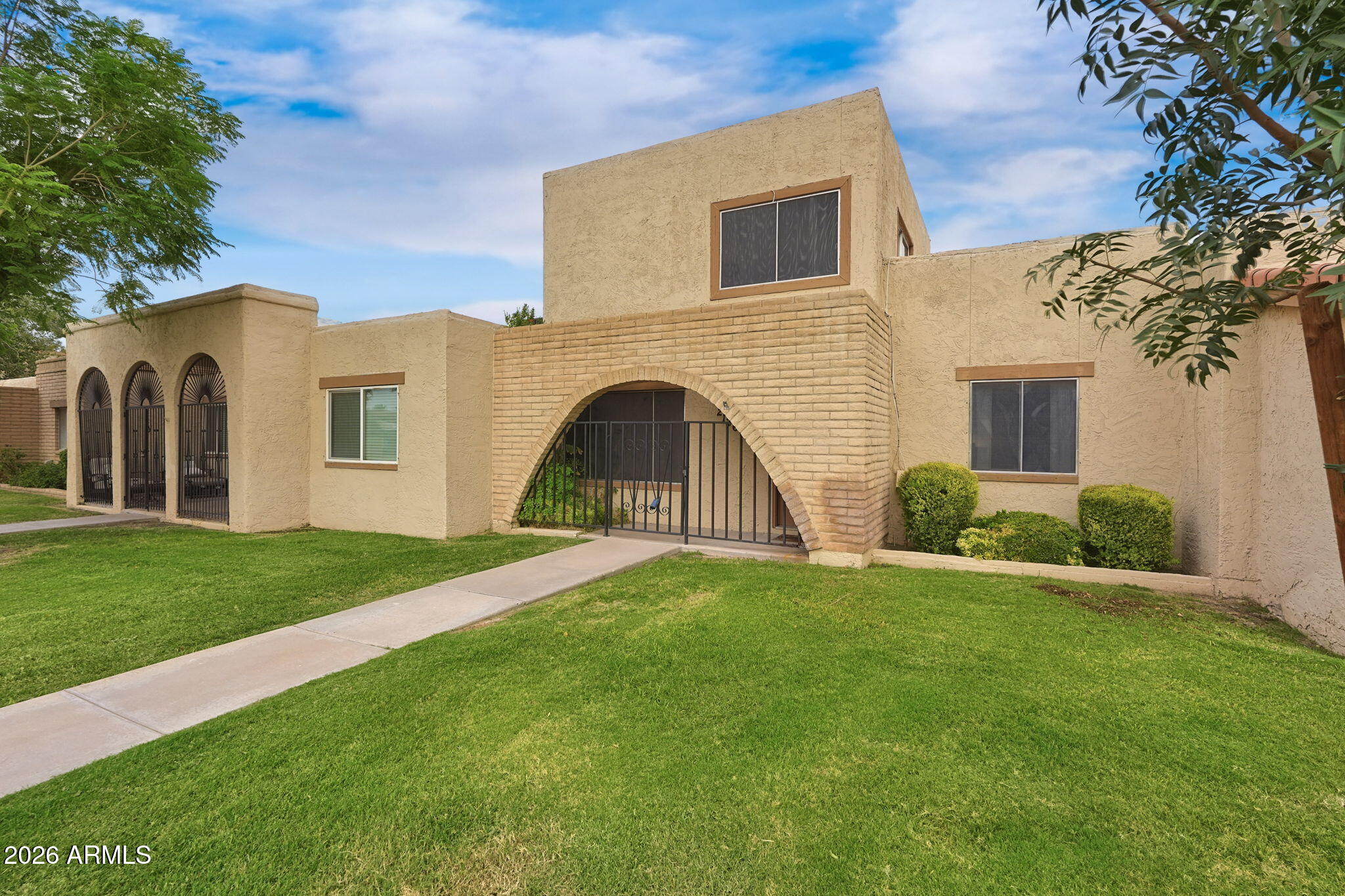 2126 VILLA Court, Tempe, AZ, 85282 — assumable FHA mortgage at 3.14%