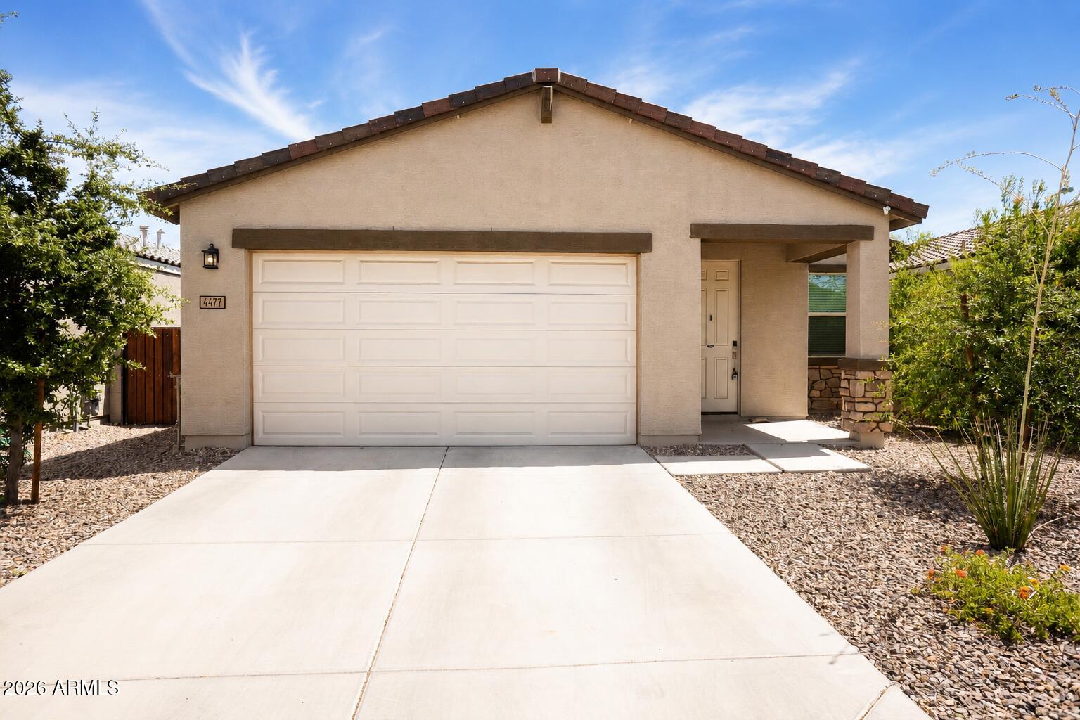 4477 W Greenleaf Drive, San Tan Valley, AZ 85144
