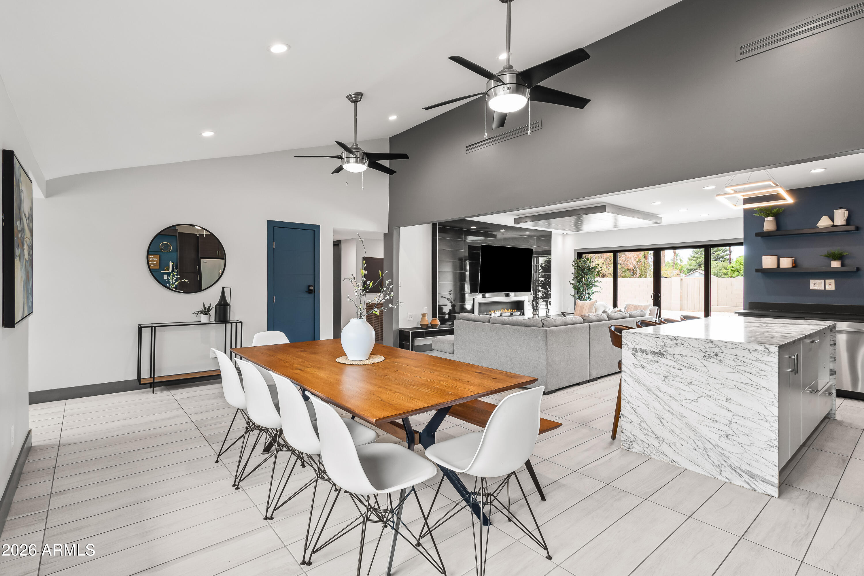 711 W NORTHERN Avenue, Phoenix, AZ 85021