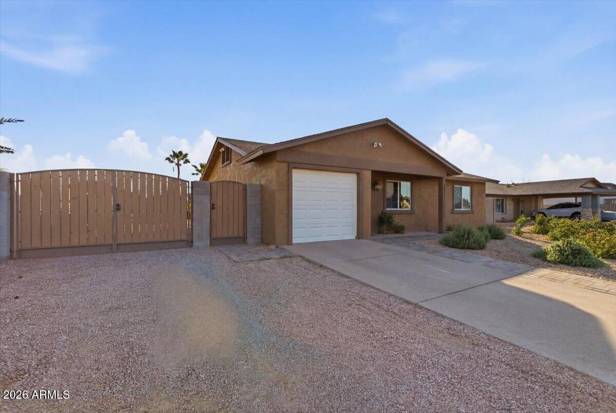 2507 E LIBBY Street, Phoenix, AZ 85032