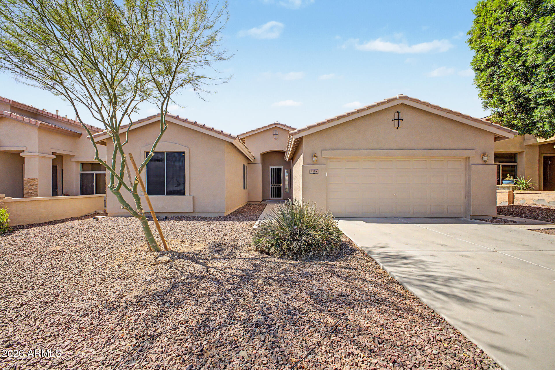 2124 W RED BIRD Road, Phoenix, AZ 85085
