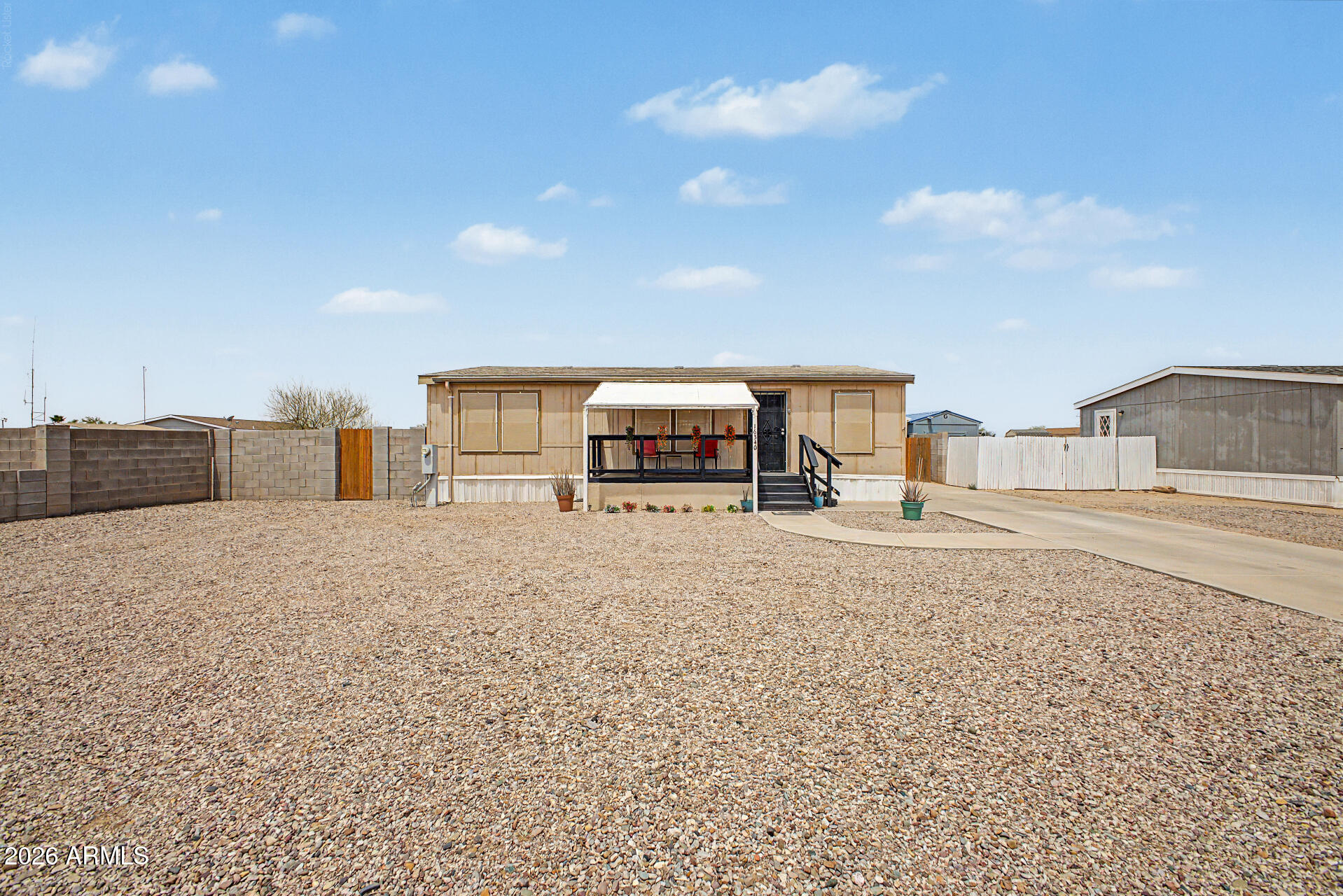 16340 S LUNAR Road, Arizona City, AZ 85123
