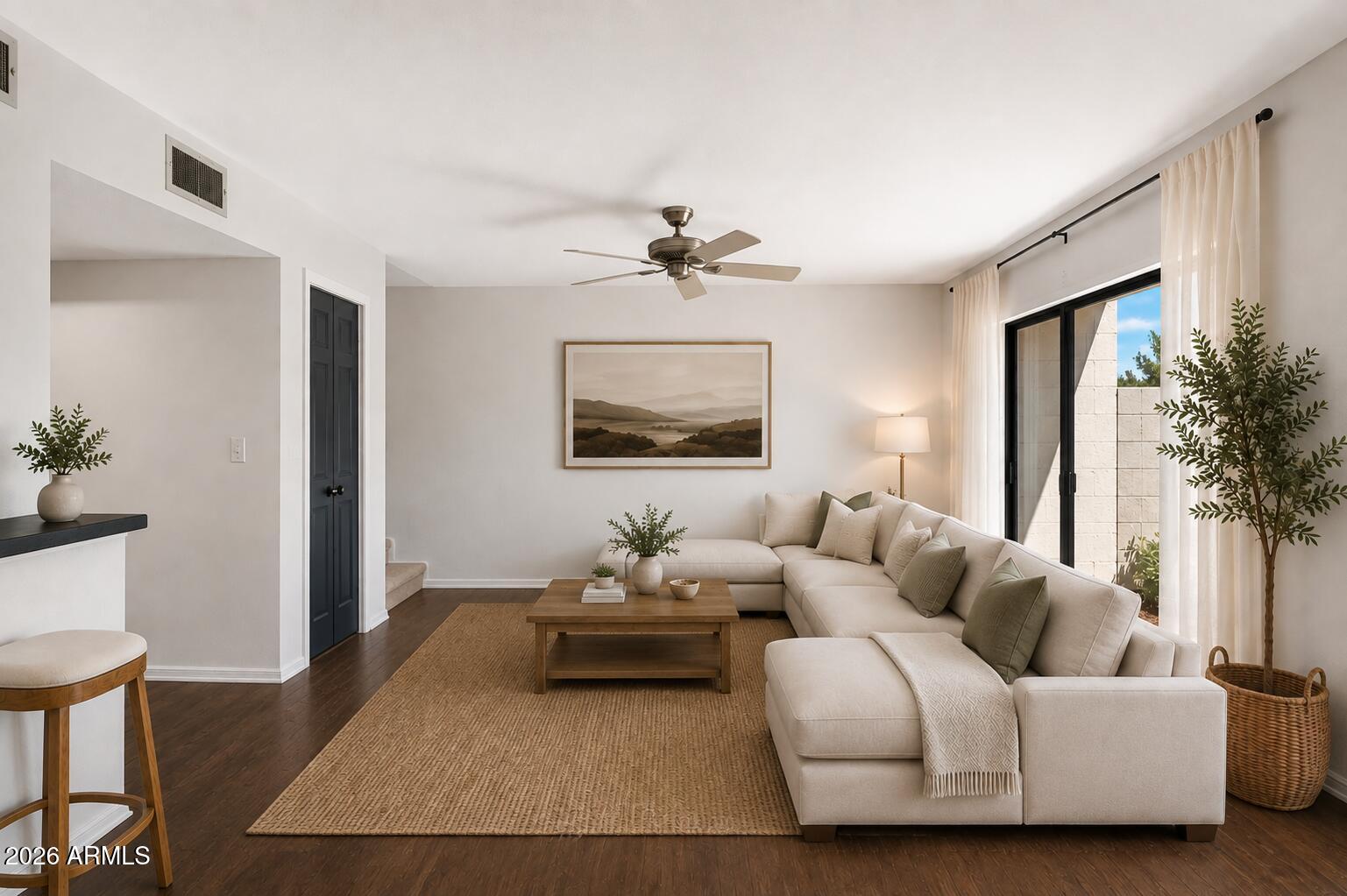 821 E REDONDO Drive, Tempe, AZ 85282
