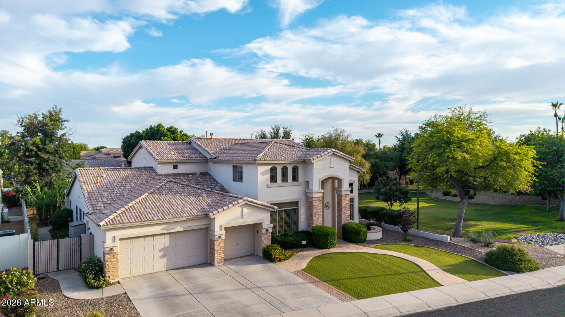2087 W REMINGTON Drive, Chandler, AZ 85286