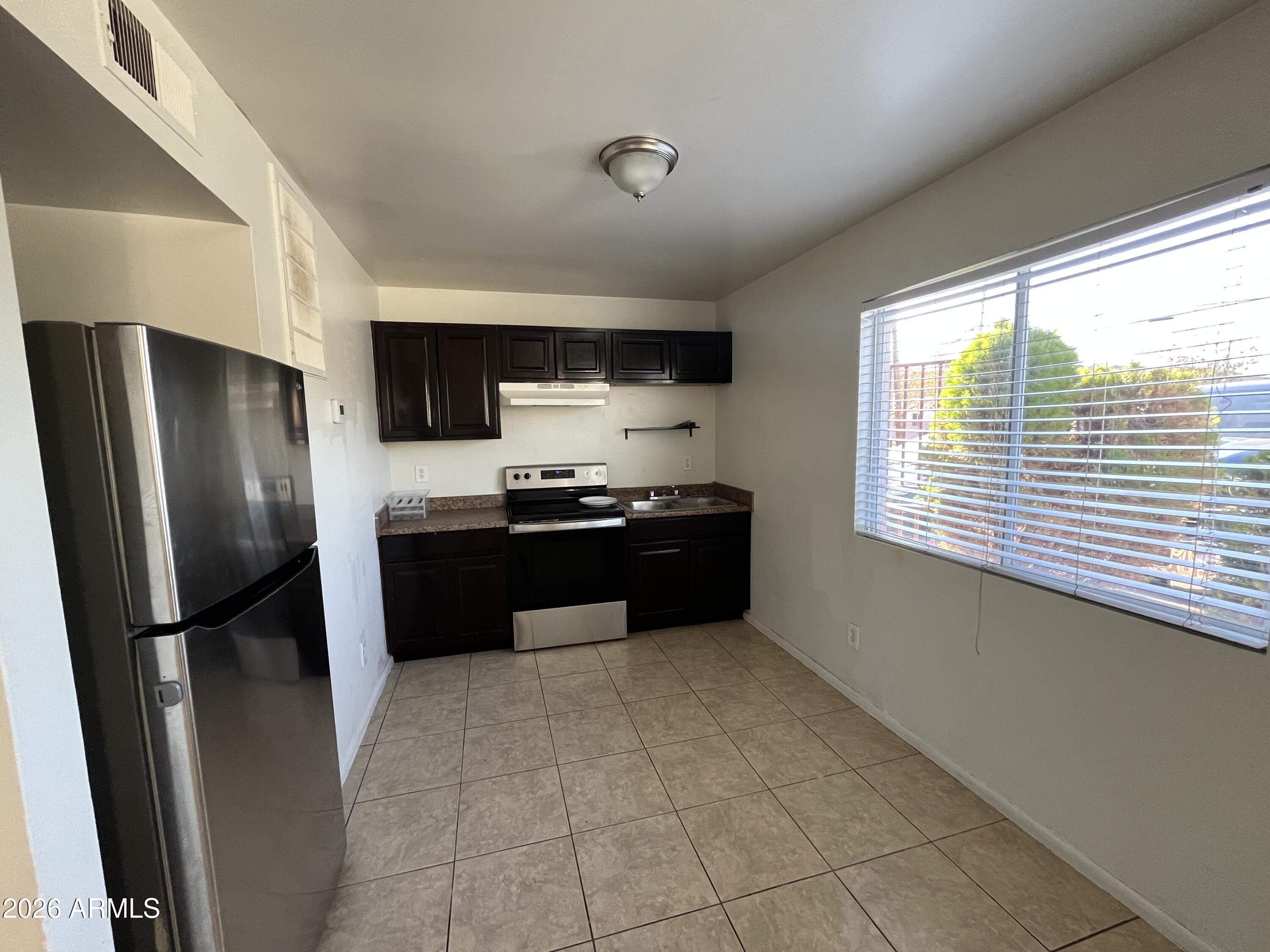 1321 W VOGEL Avenue, Phoenix, AZ 85021
