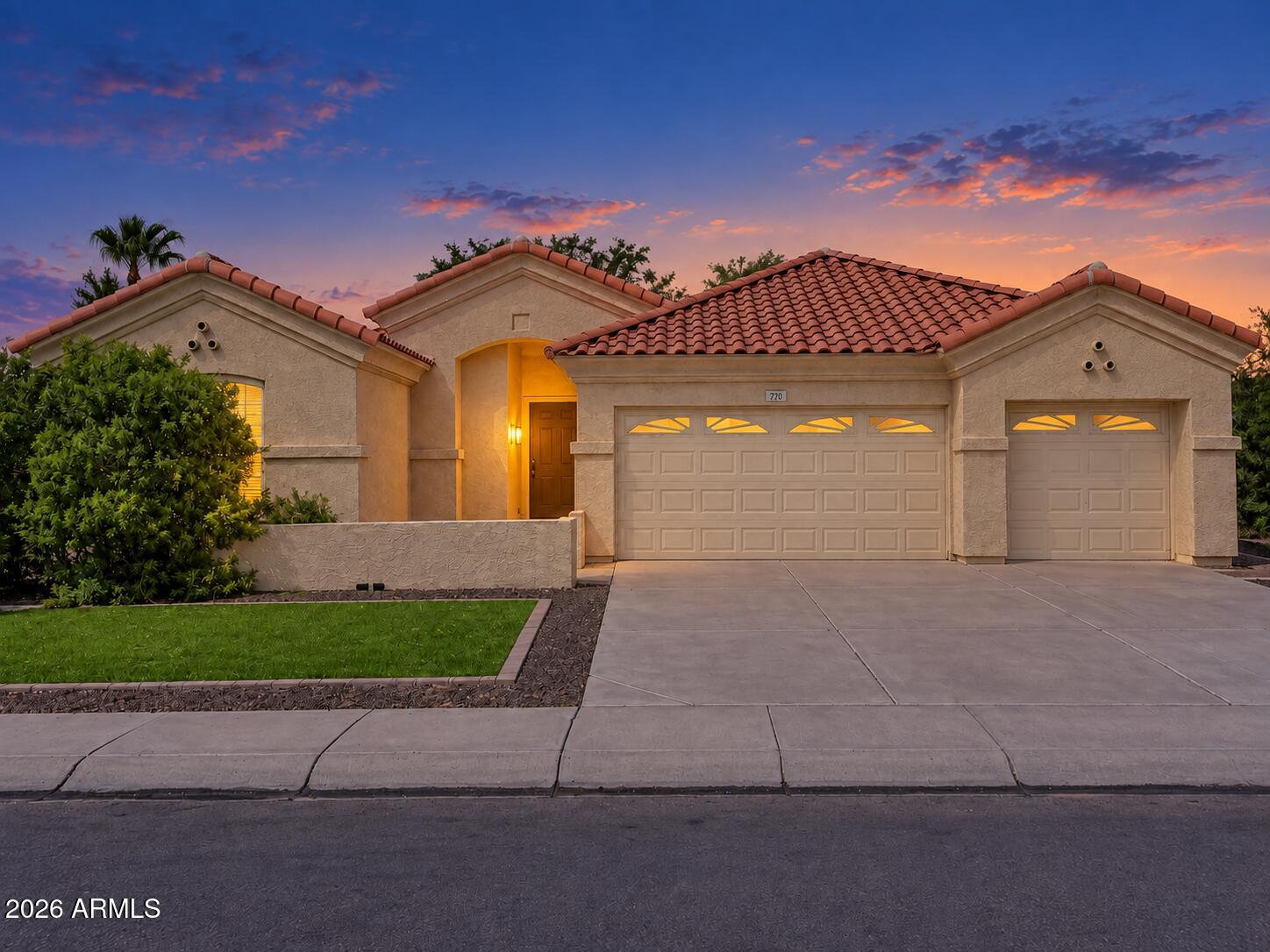 770 W CHERRYWOOD Drive, Chandler, AZ 85248
