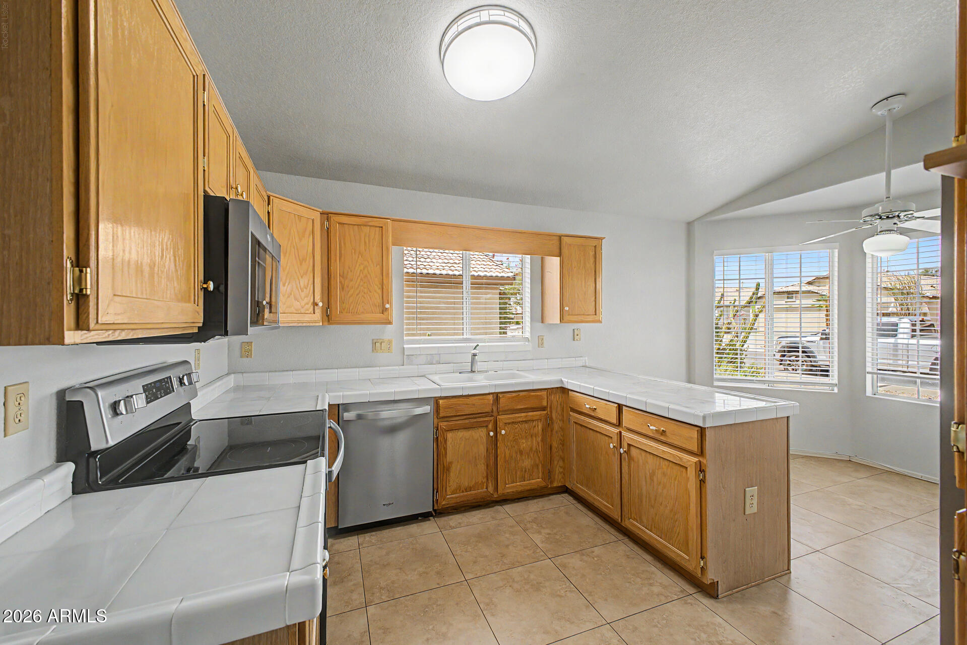 10523 W MOHAWK Lane, Peoria, AZ 85382