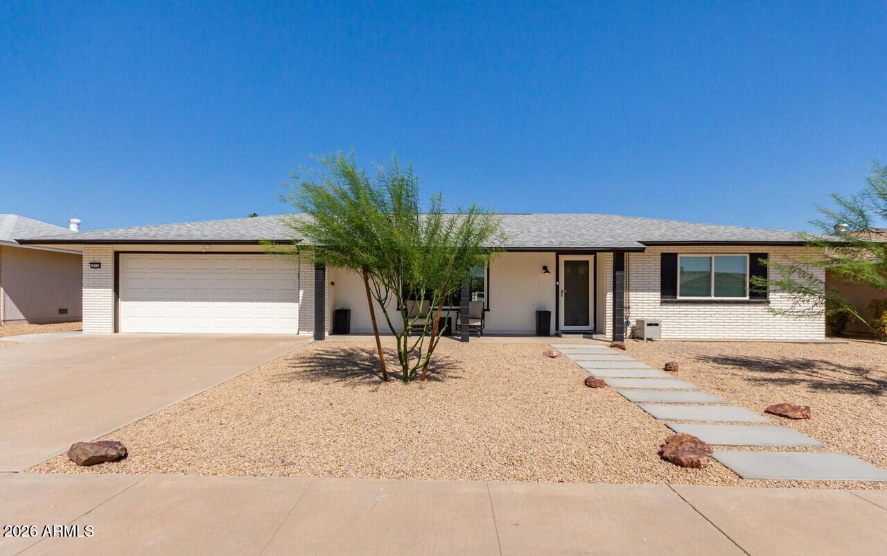 10132 W OAK RIDGE Drive, Sun City, AZ 85351