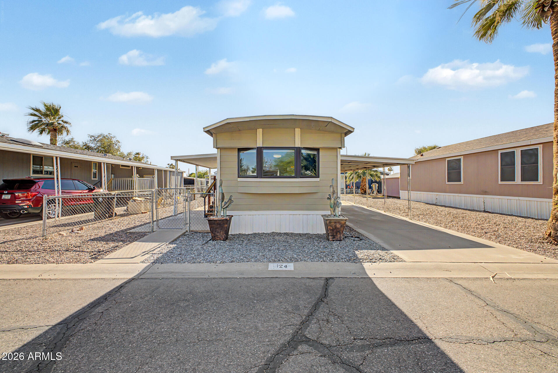 535 S ALMA SCHOOL Road 124, Mesa, AZ 85210