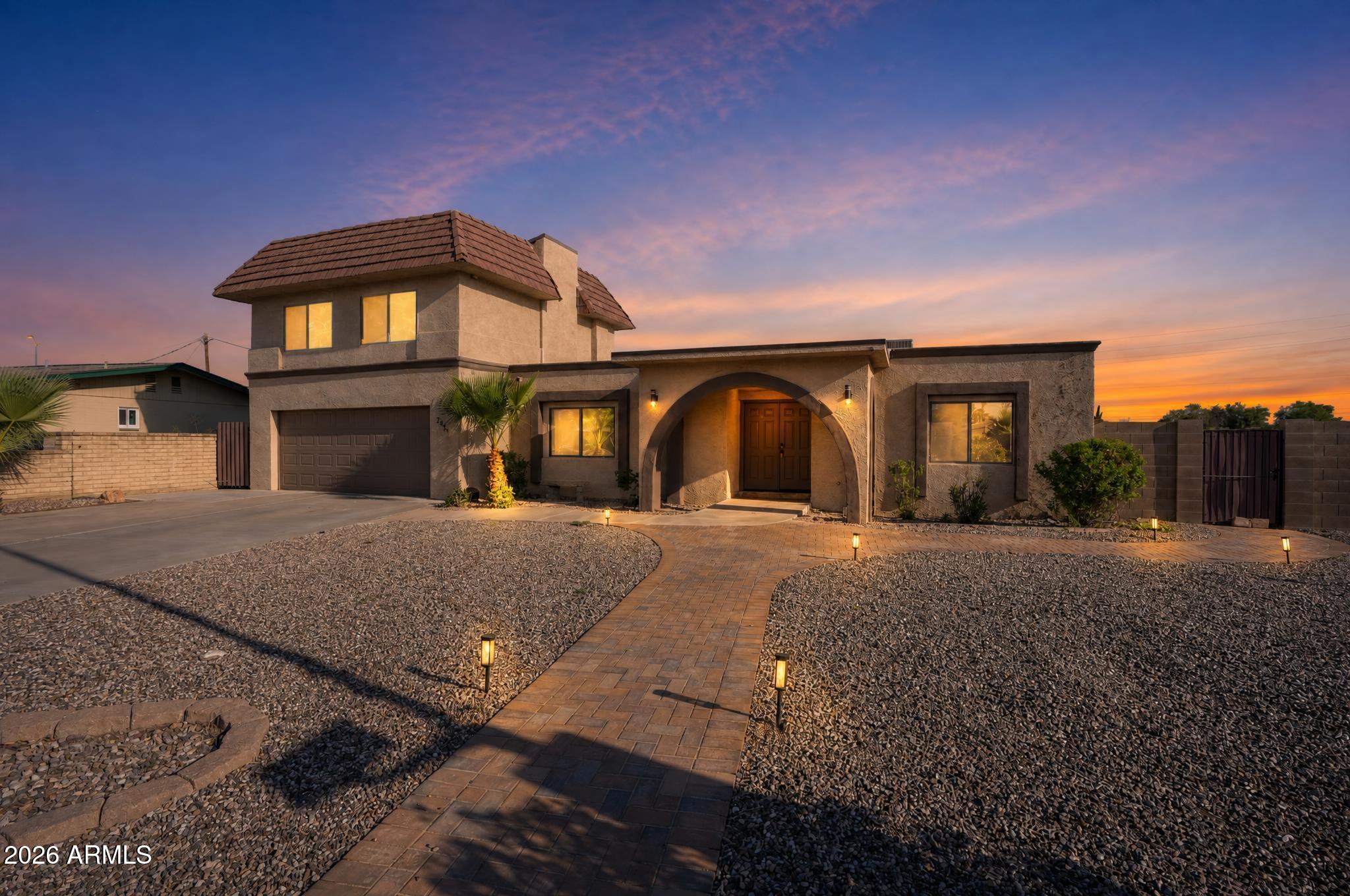 2451 E GLENCOVE Street, Mesa, AZ 85213