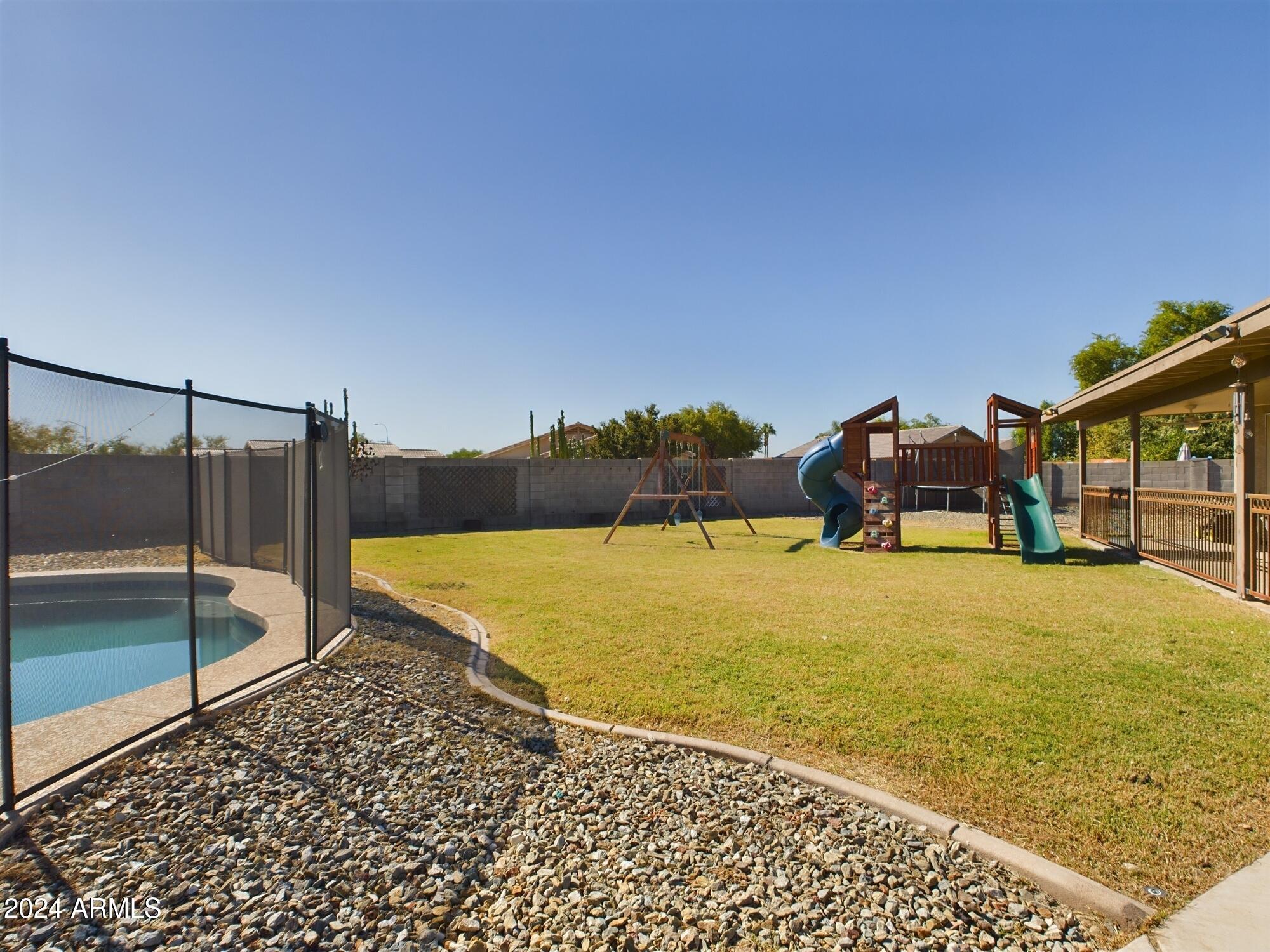8735 W ROYAL PALM Road, Peoria, AZ 85345