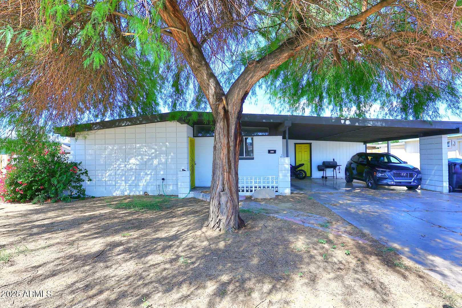 3718 W PUGET Avenue, Phoenix, AZ 85051