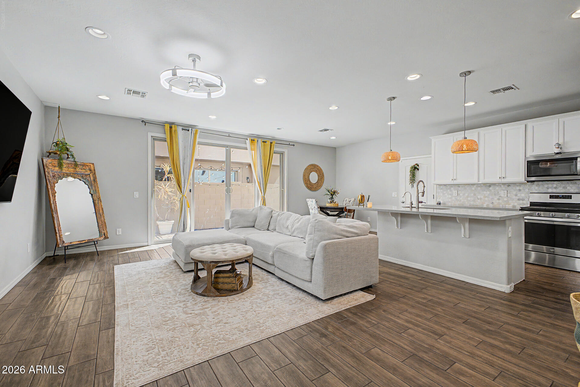 17237 N 9TH Place, Phoenix, AZ 85022