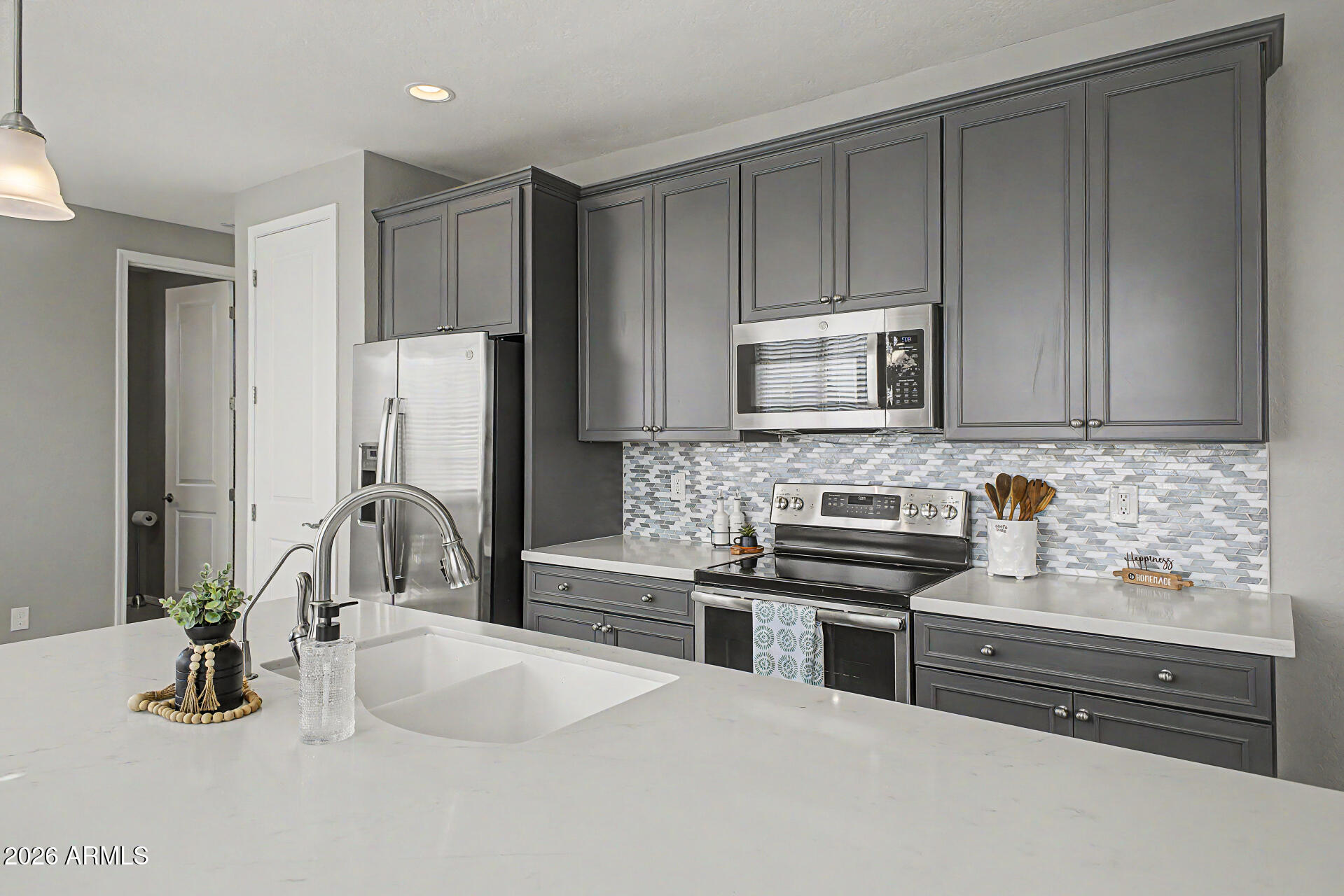 1698 E BRIDGEPORT Parkway, Gilbert, AZ 85295