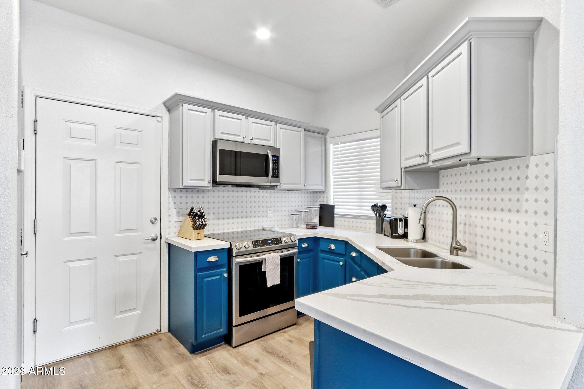 5400 S HARDY Drive 113, Tempe, AZ 85283