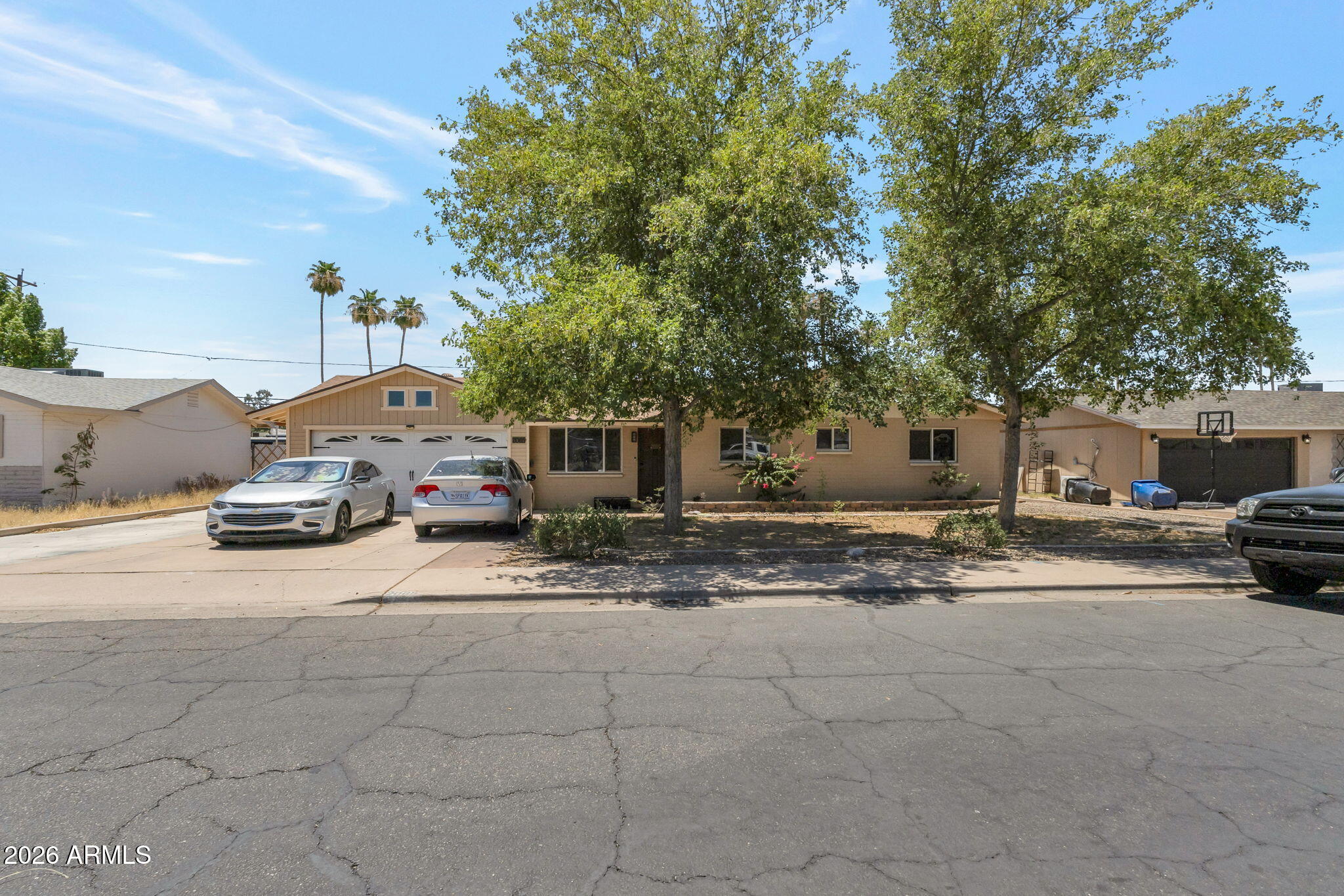 2065 E 3RD Drive, Mesa, AZ 85204