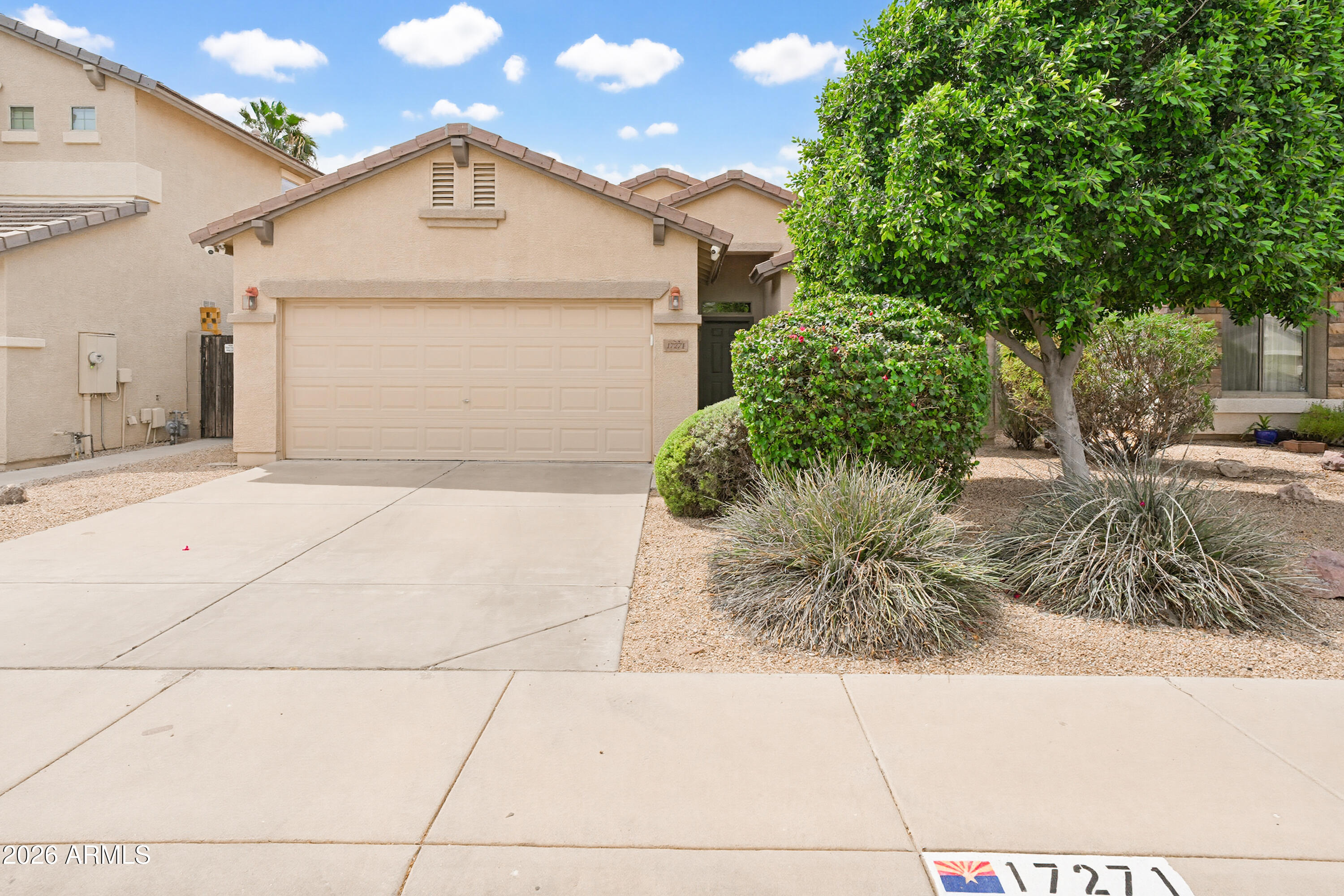 17271 W SMOKEY Drive, Surprise, AZ 85388