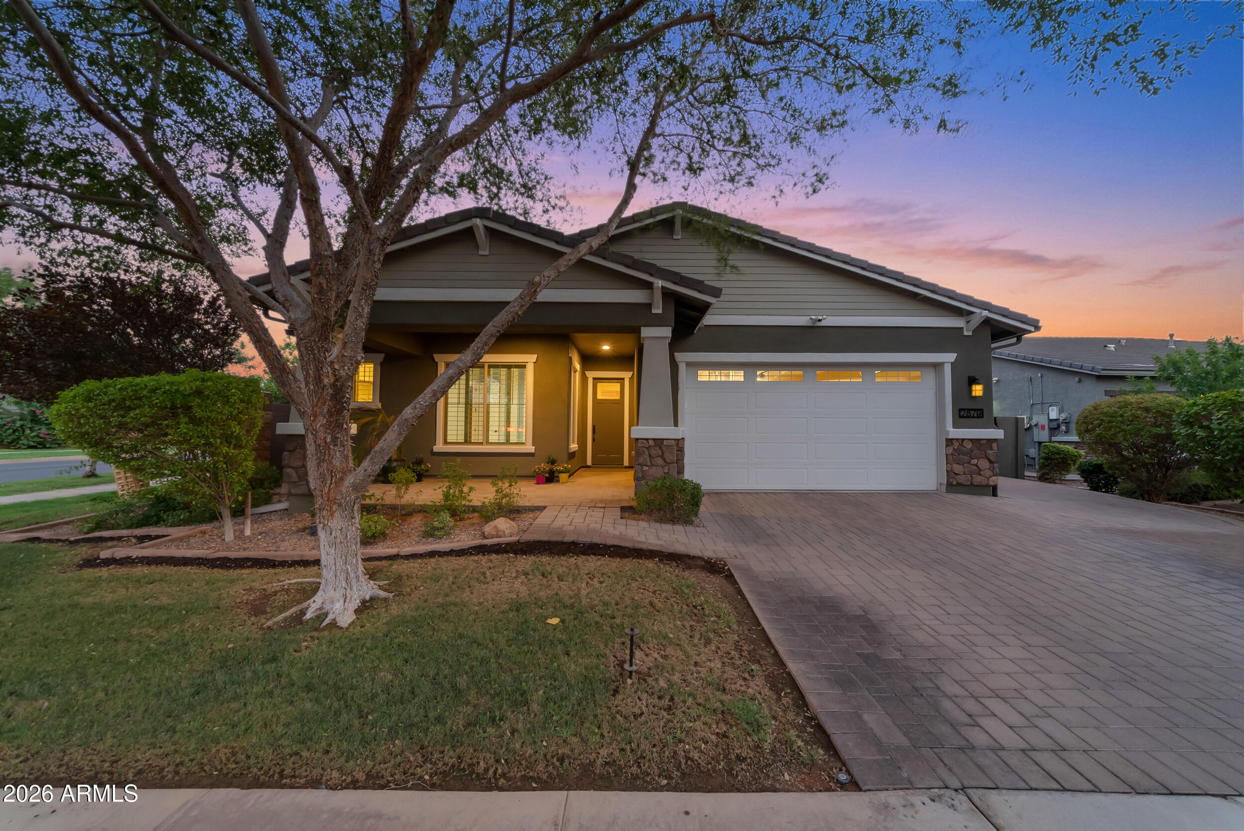 2879 E APPALOOSA Road, Gilbert, AZ 85296