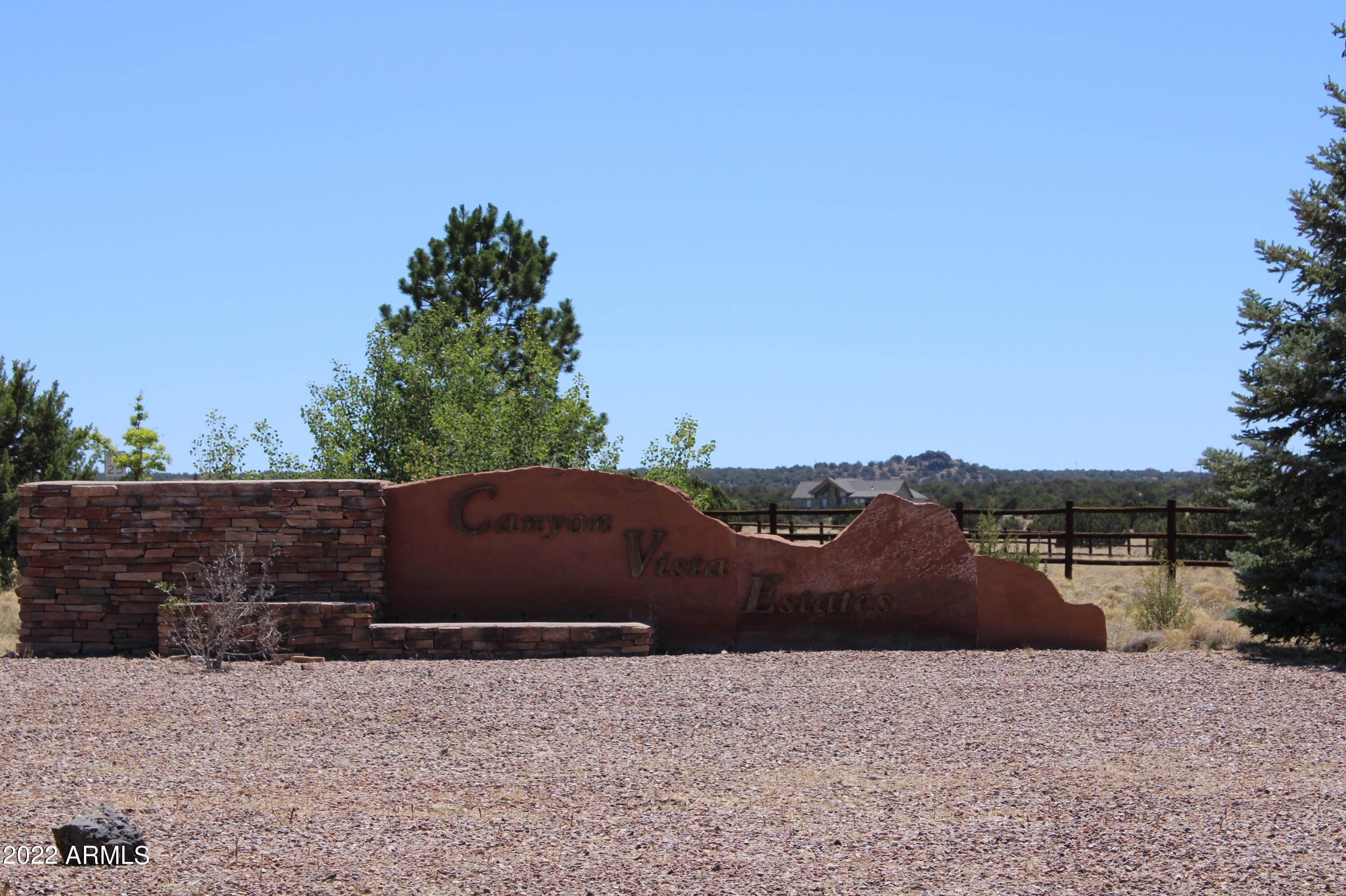 2524 Rock View Drive 13, Show Low, AZ 85901