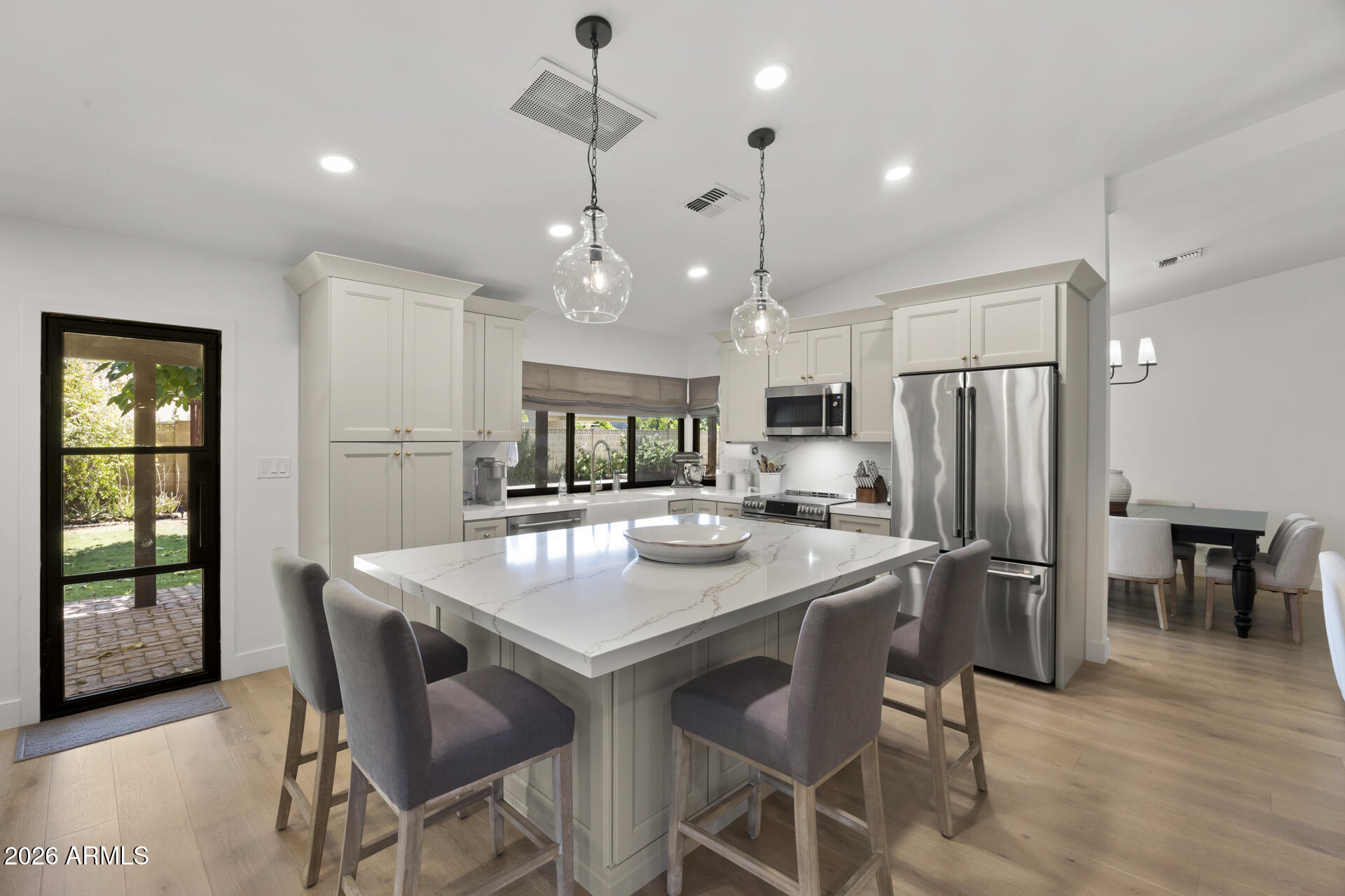 5851 E WALTANN Lane, Scottsdale, AZ 85254