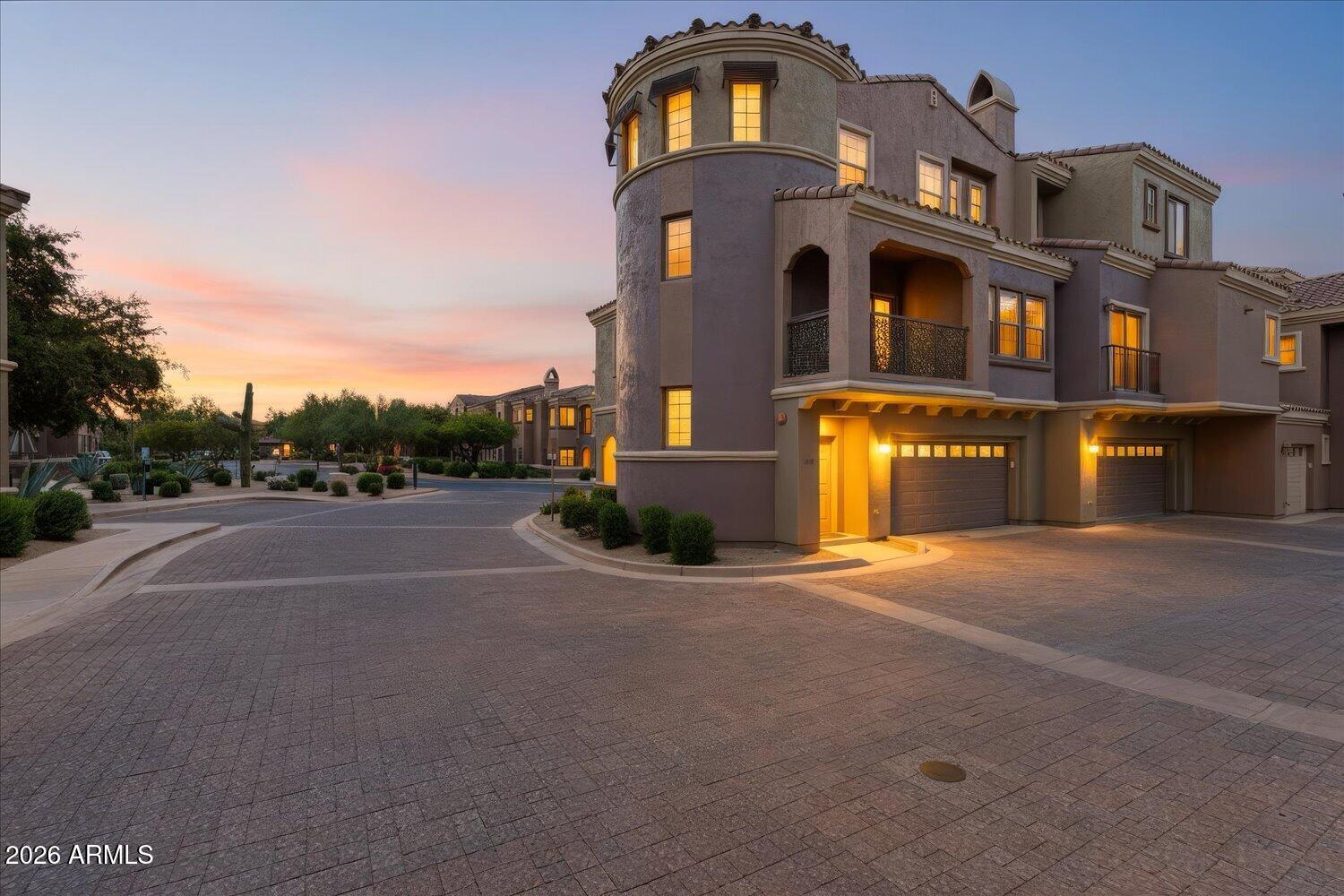 3935 E ROUGH RIDER Road 1056, Phoenix, AZ 85050