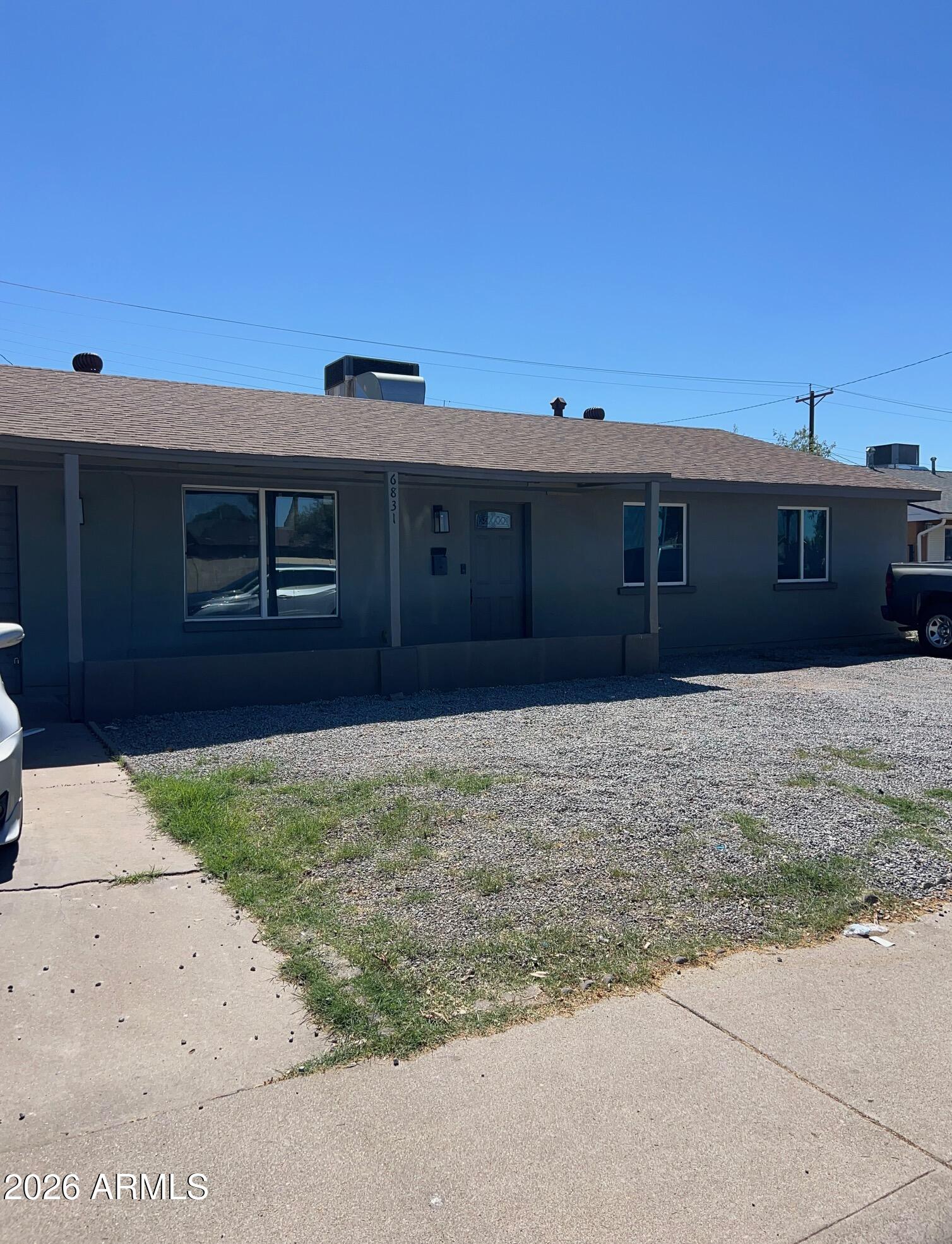 6831 W CAMELBACK Road, Phoenix, AZ 85033
