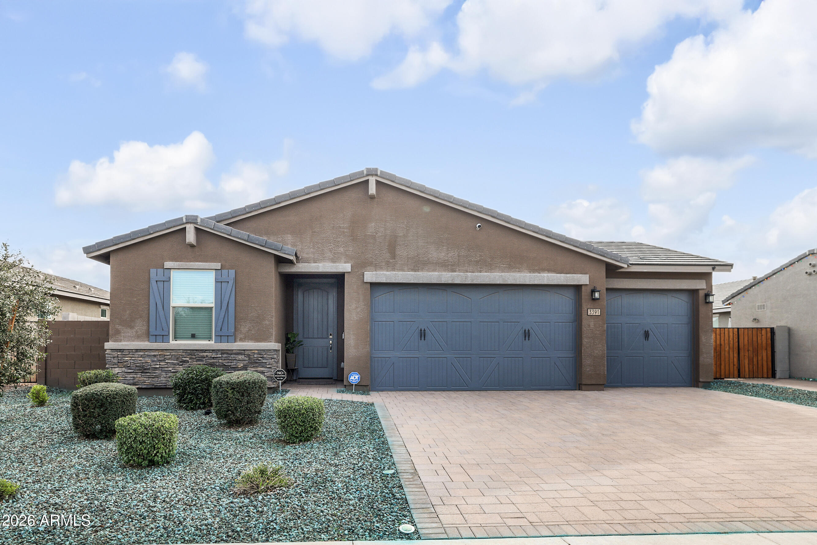 3391 E ISLA Avenue, San Tan Valley, AZ 85143