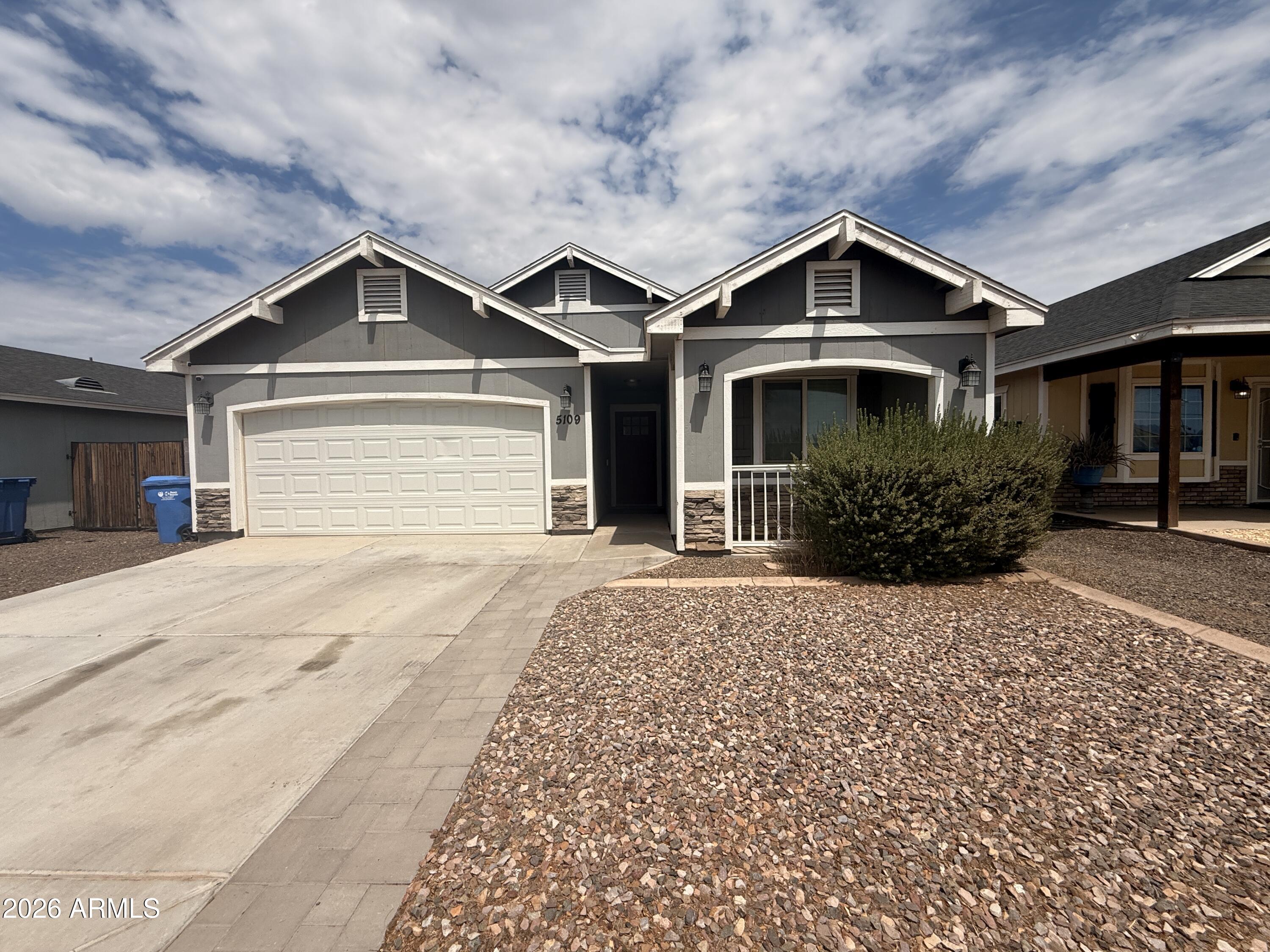 5109 S 11TH Street, Phoenix, AZ 85040
