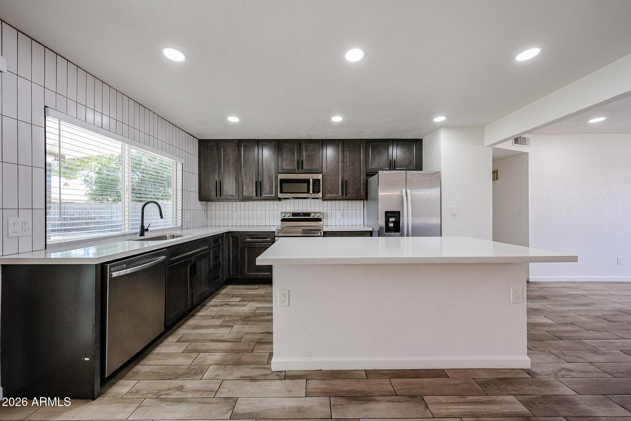 4034 E WINDROSE Drive, Phoenix, AZ 85032