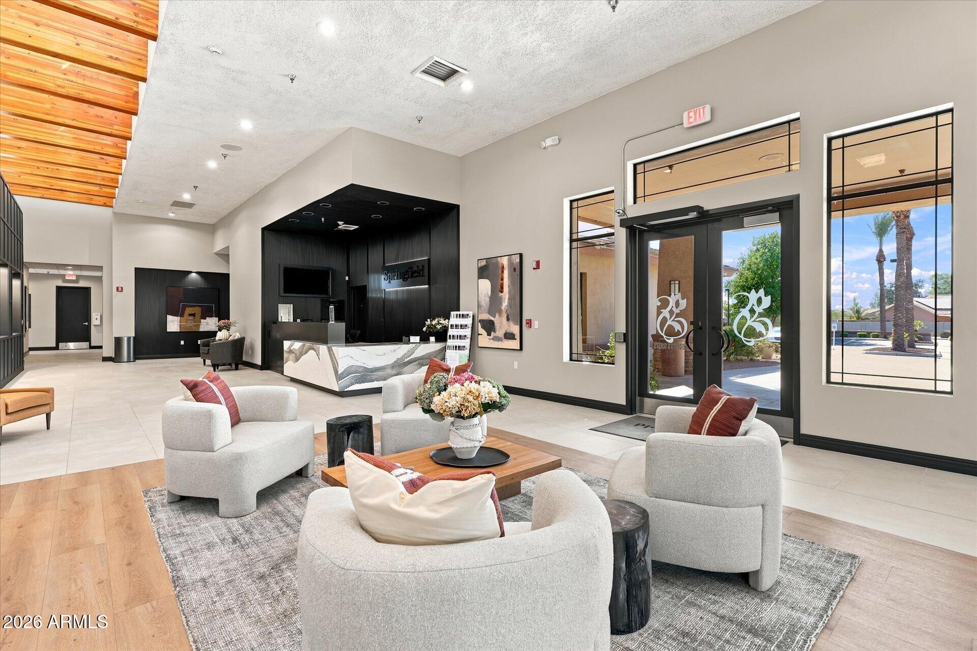 1010 E DESERT INN Drive, Chandler, AZ 85249