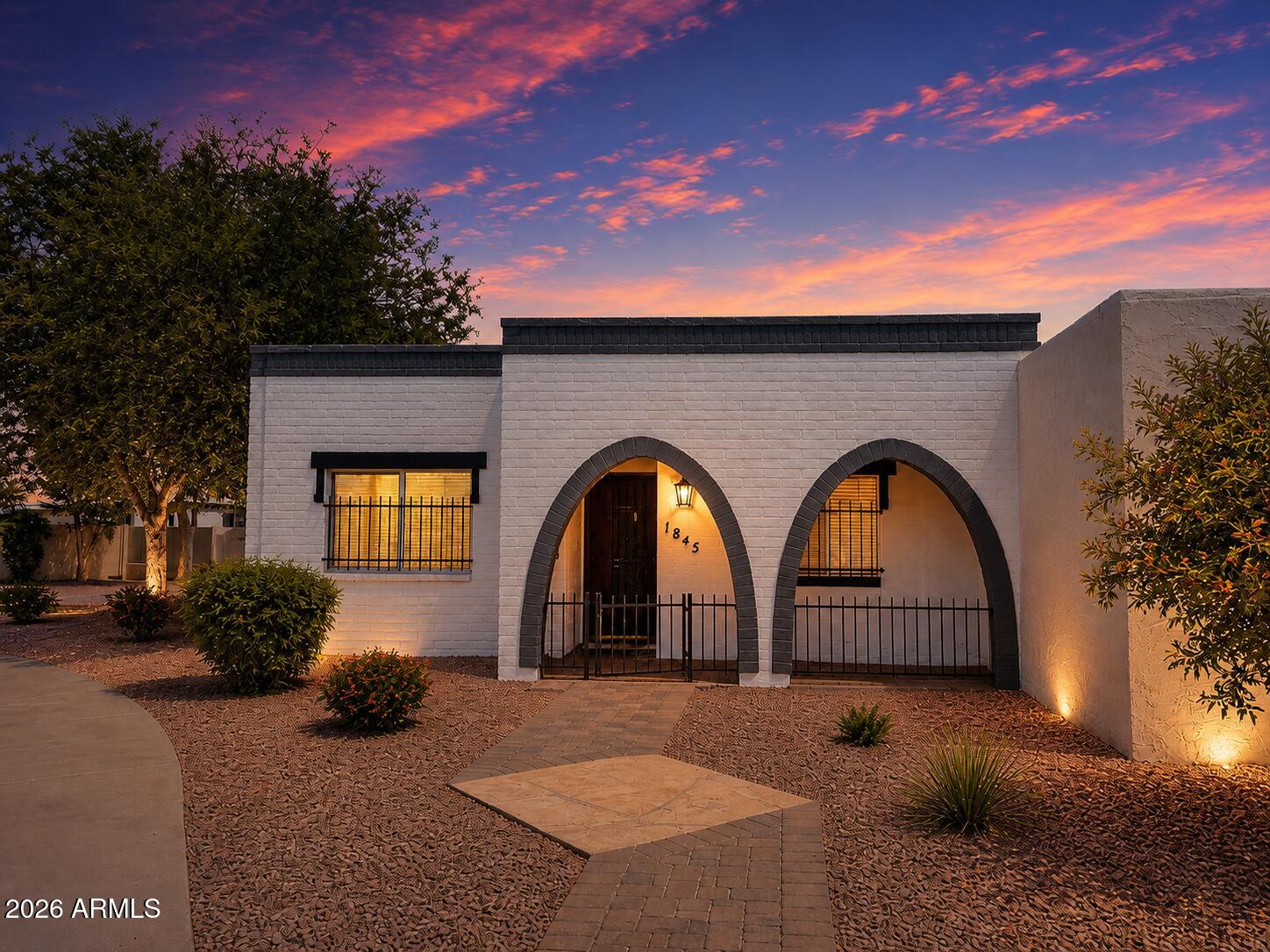 1845 W CITRUS Way, Phoenix, AZ 85015
