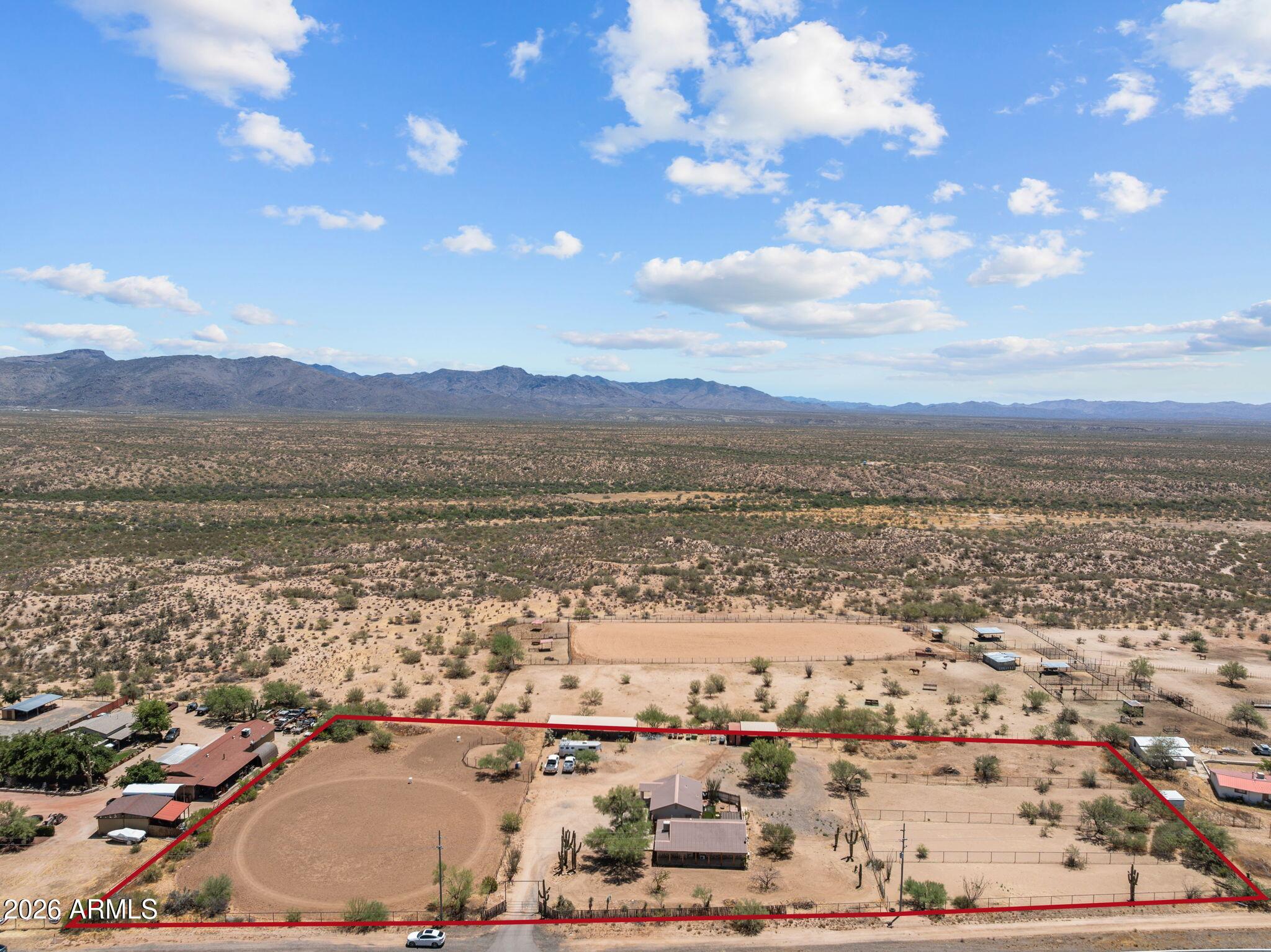 27885 S STATE ROUTE 89, Congress, AZ 85332