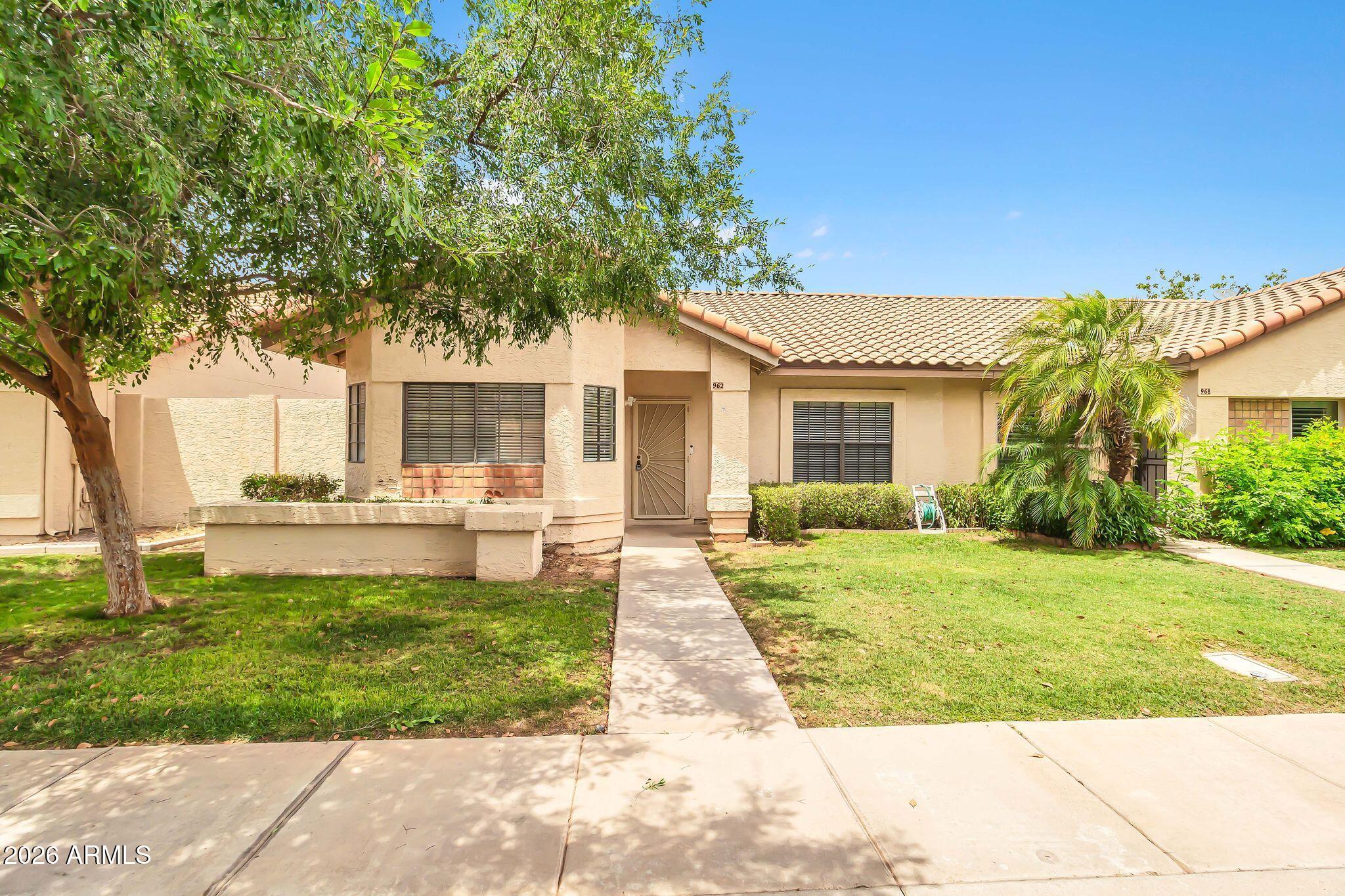 962 E VAUGHN Avenue, Gilbert, AZ 85234