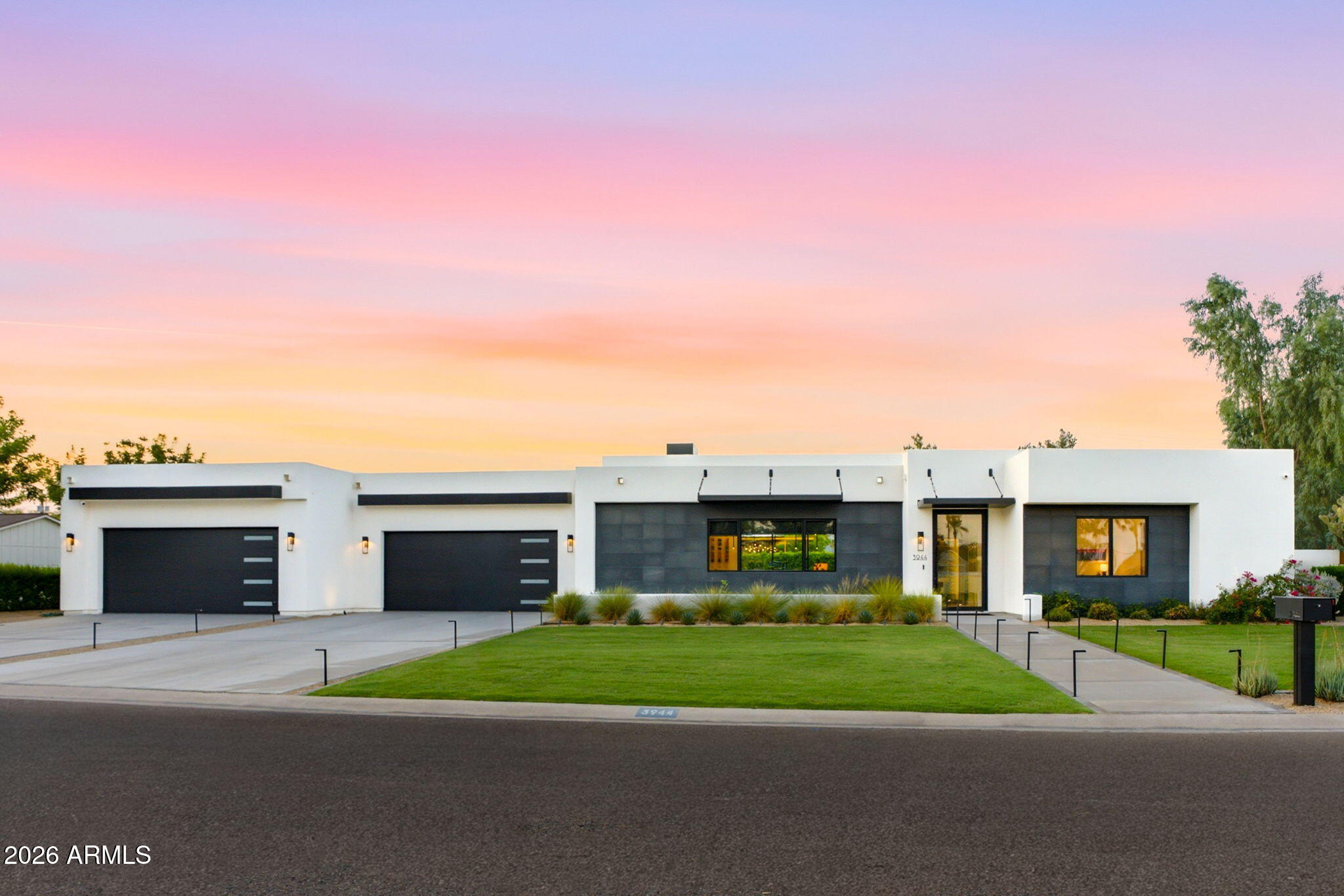 3944 E ROMA Avenue, Phoenix, AZ 85018