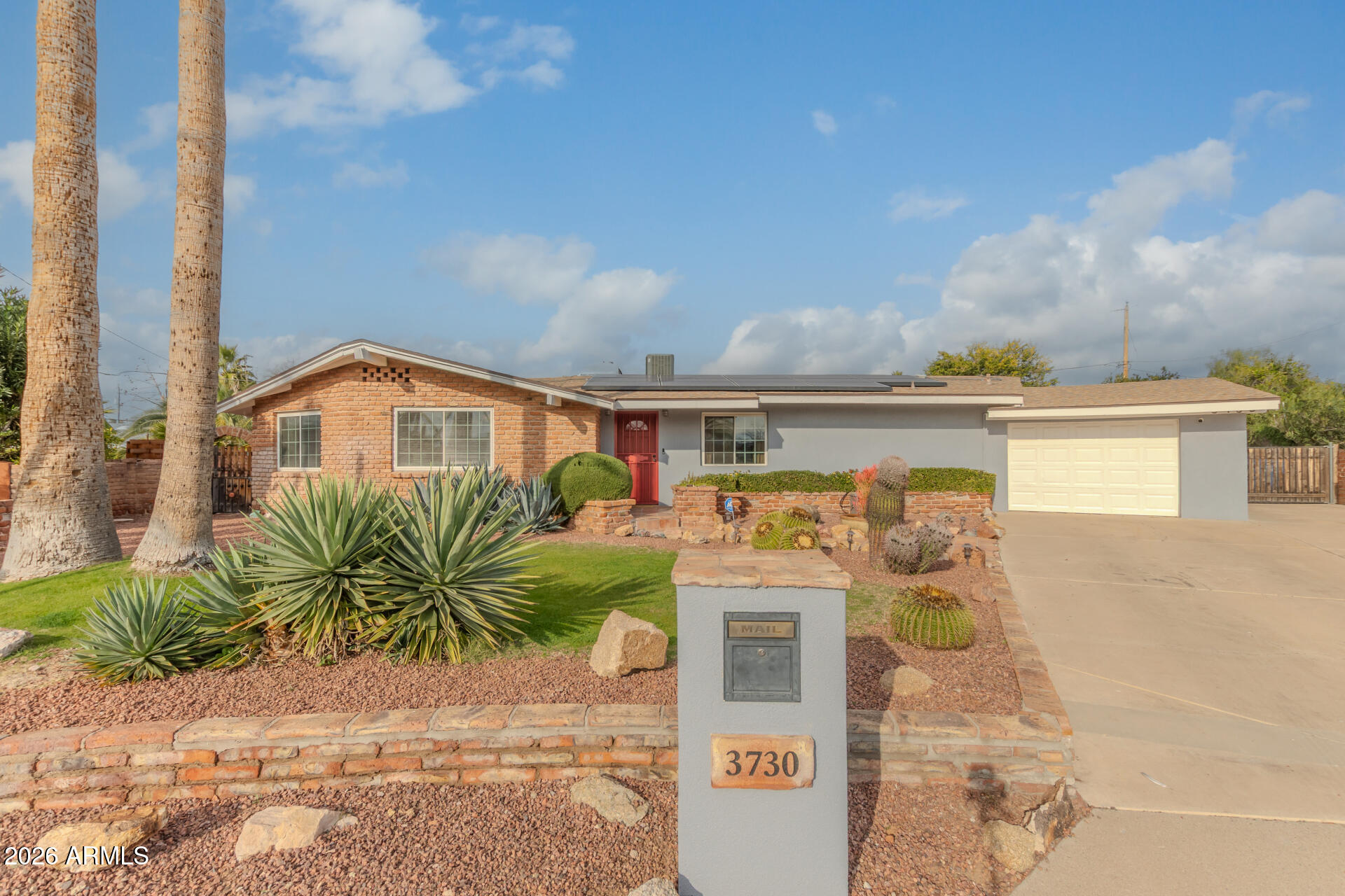 3730 E KINGS Avenue, Phoenix, AZ 85032
