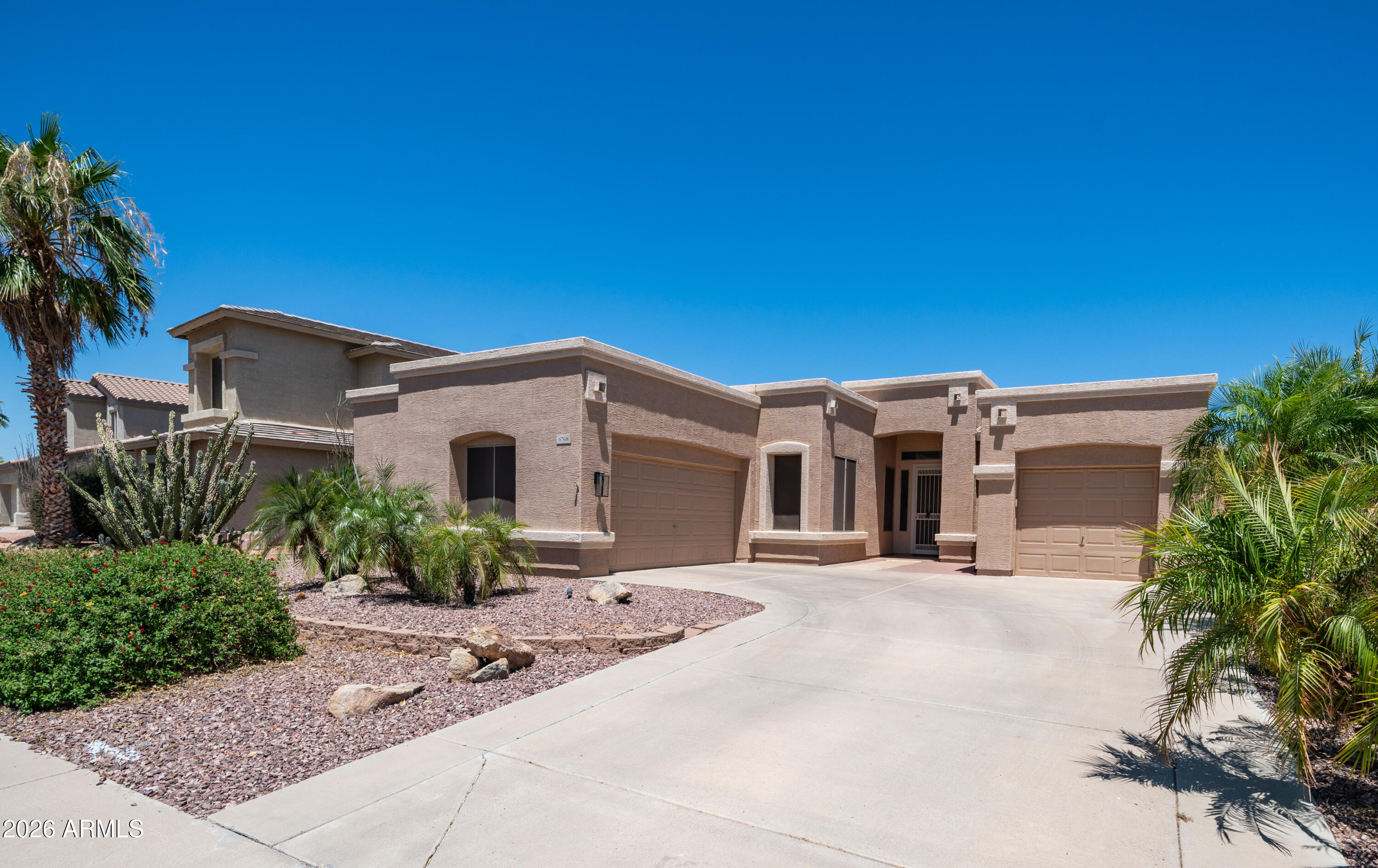 6768 W LONE CACTUS Drive, Glendale, AZ 85308