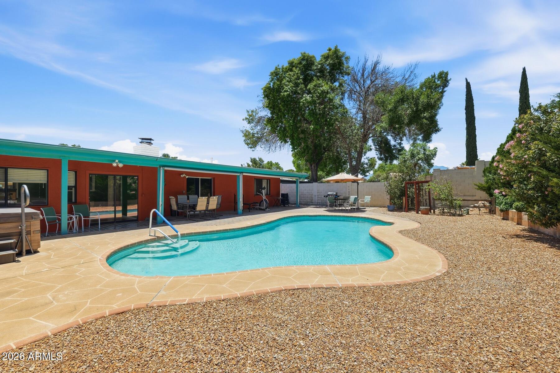 1132 LA ROSA Court, Sierra Vista, AZ 85635