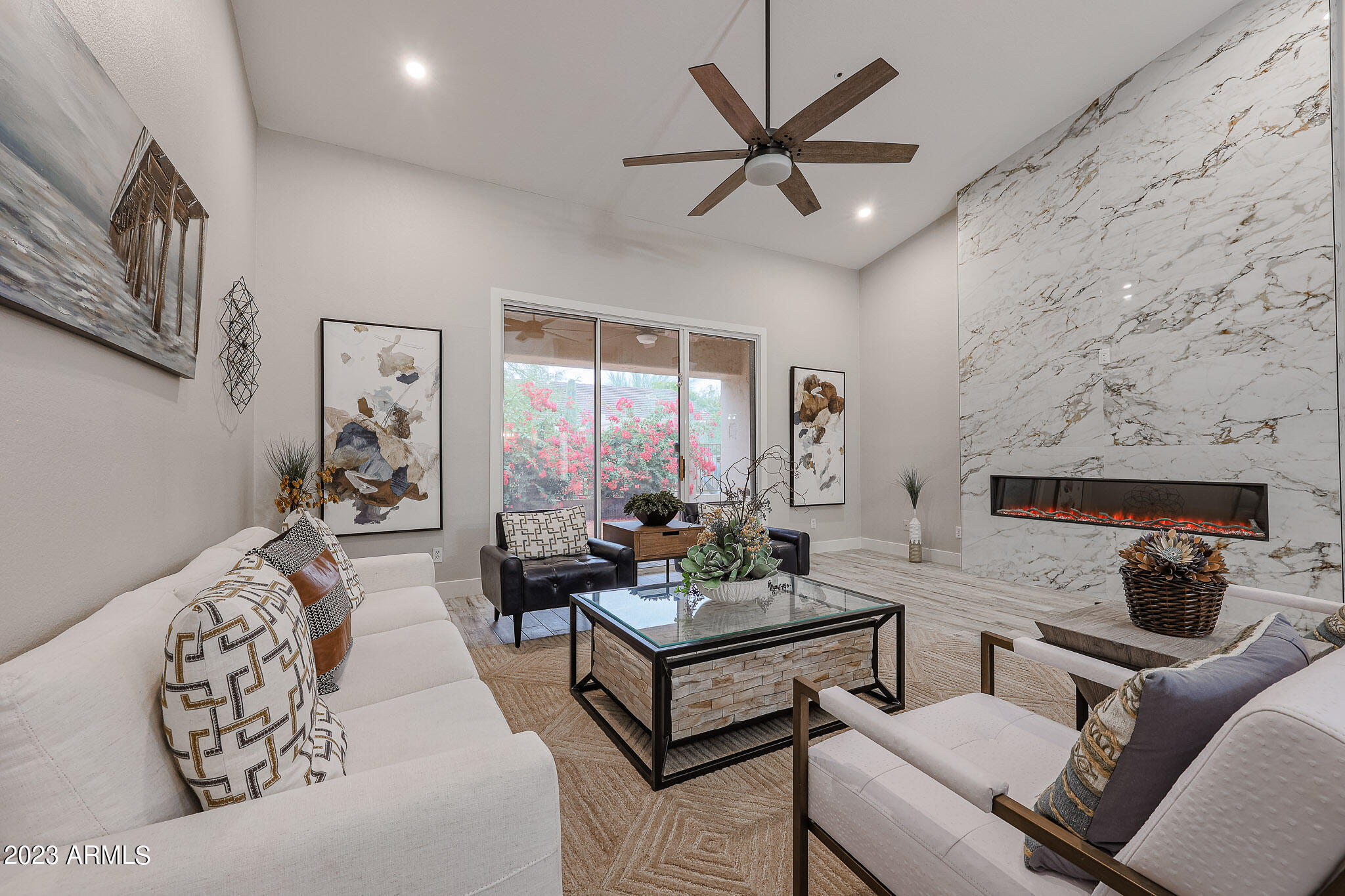 8941 E MAPLE Drive, Scottsdale, AZ 85255