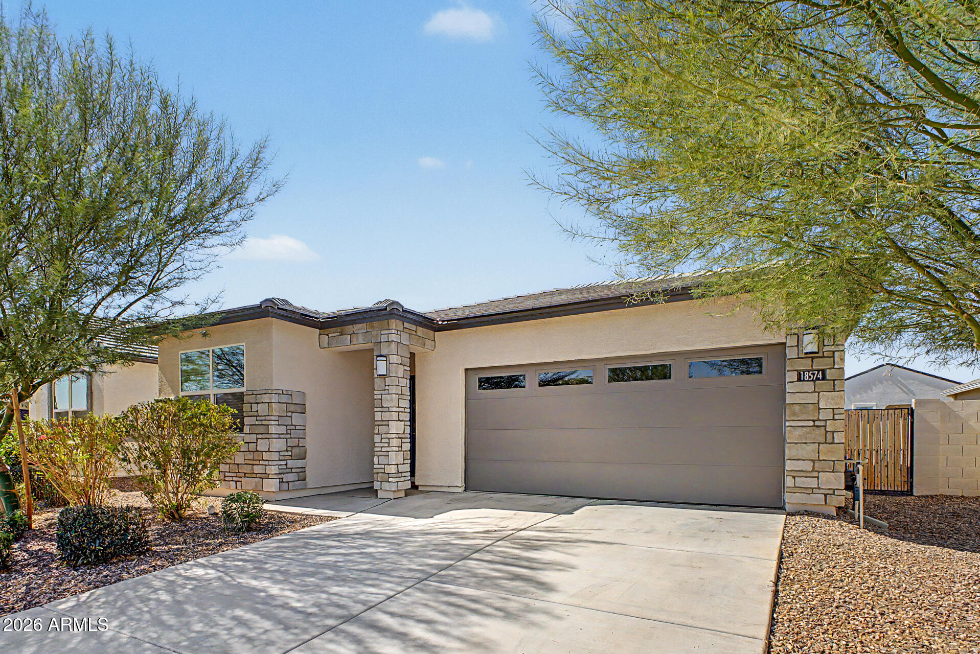 18574 W HACKAMORE Drive, Surprise, AZ 85387