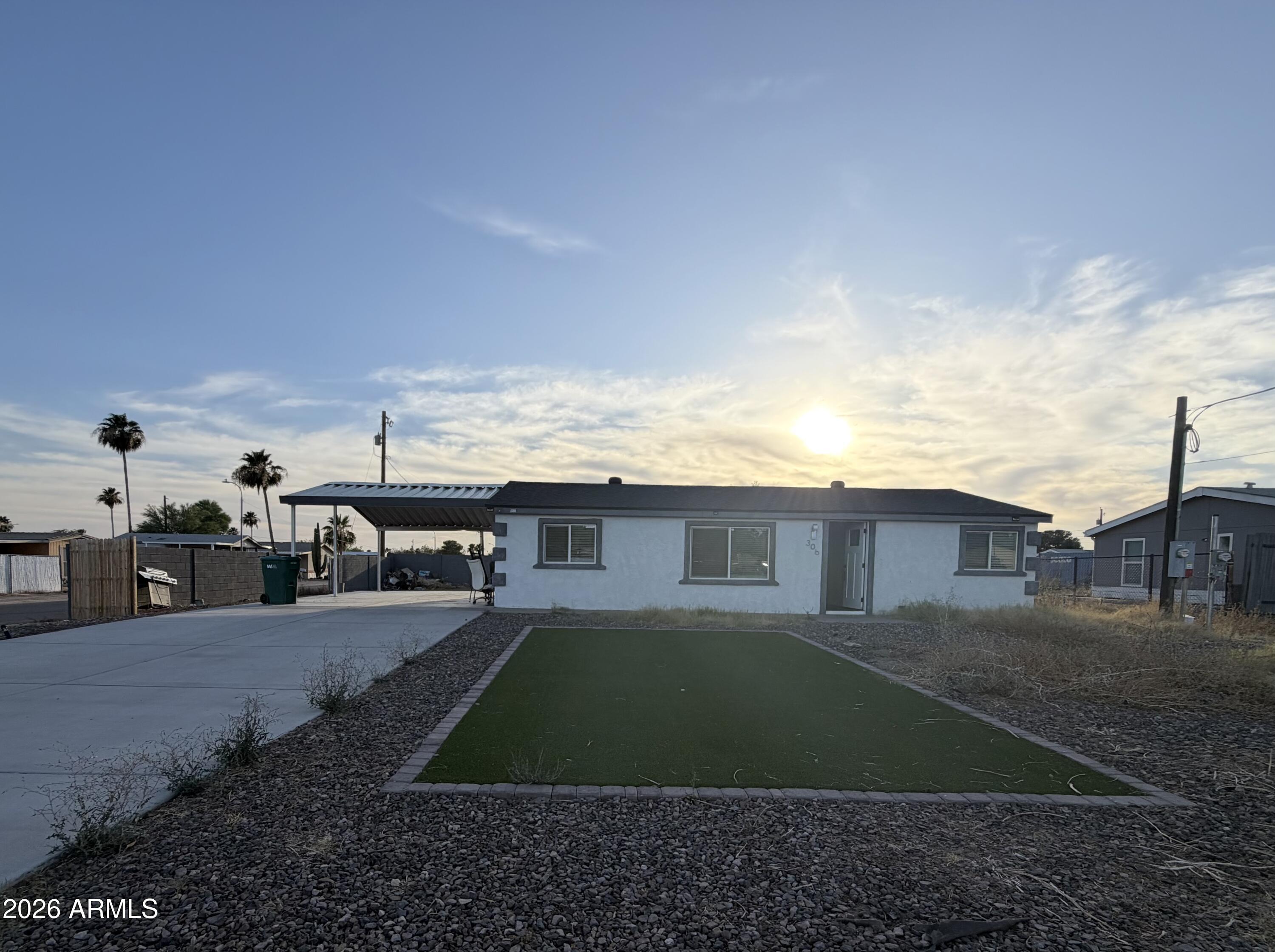 306 N HAWES Road, Mesa, AZ 85207
