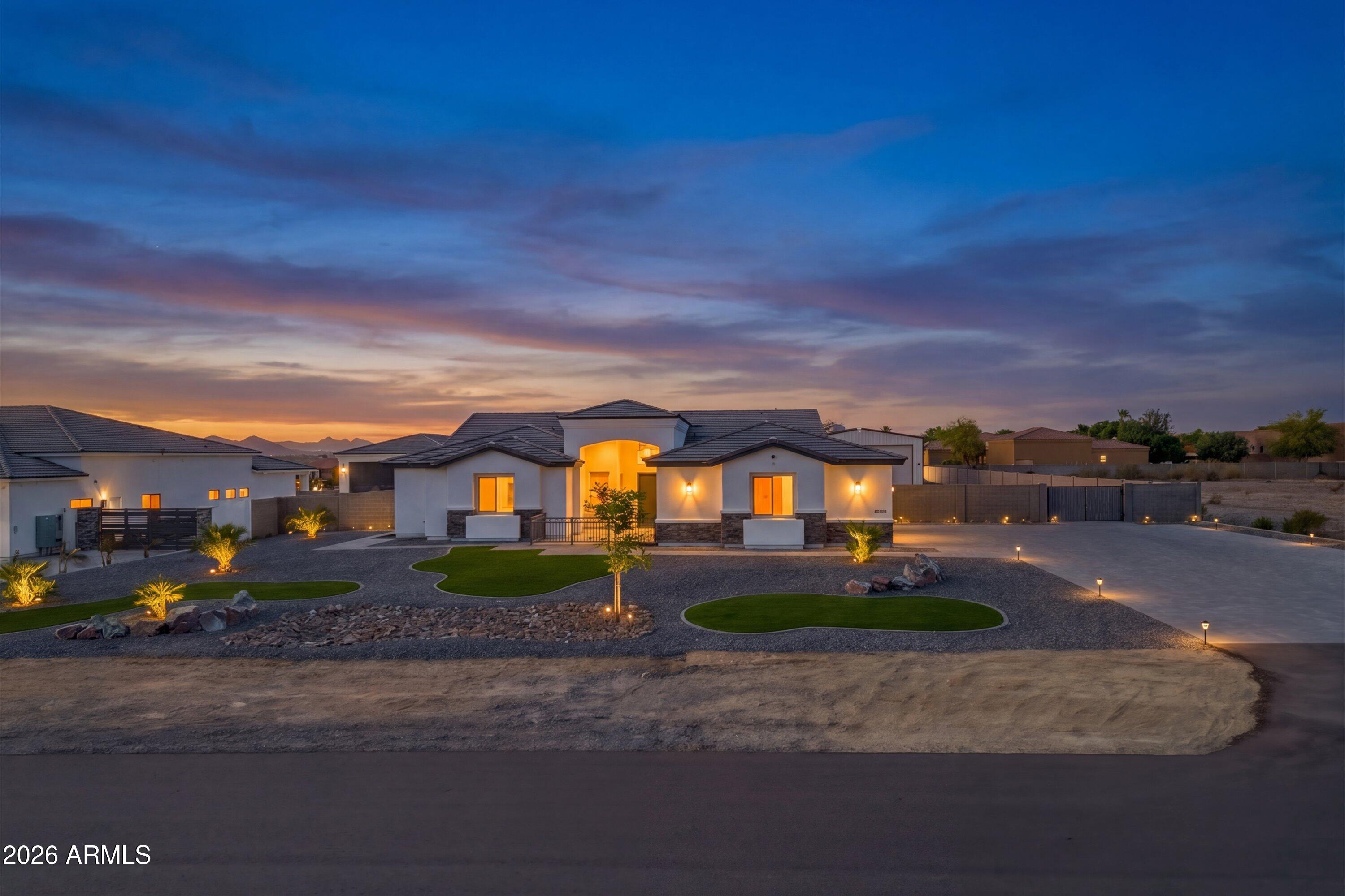 10136 W HATFIELD Road, Peoria, AZ 85383