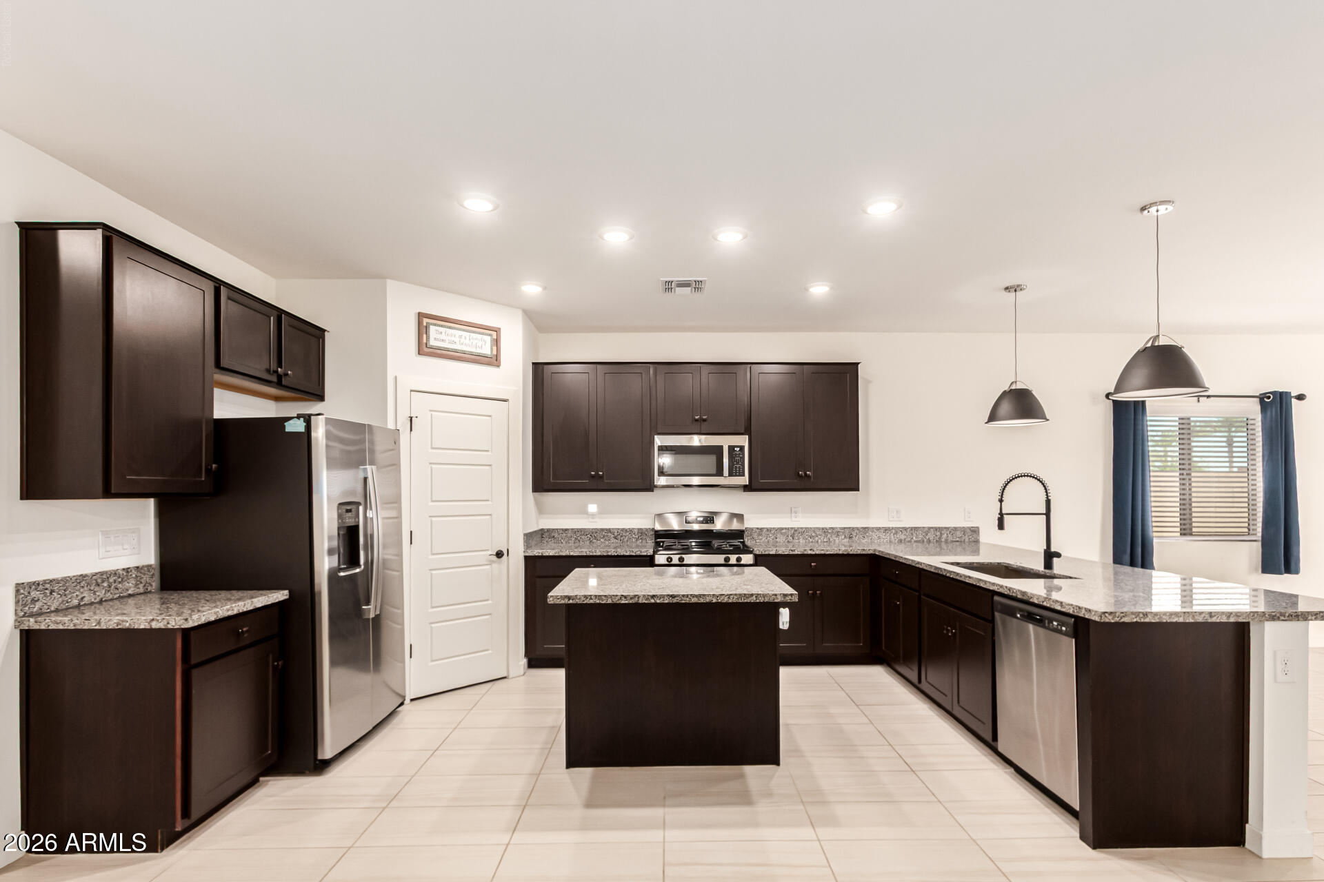35208 W SANTA MONICA Avenue, Maricopa, AZ 85138