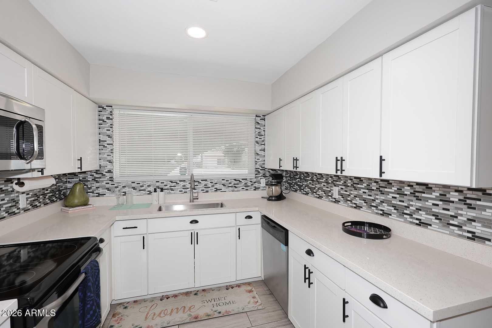 4318 W CORRINE Drive, Glendale, AZ 85304