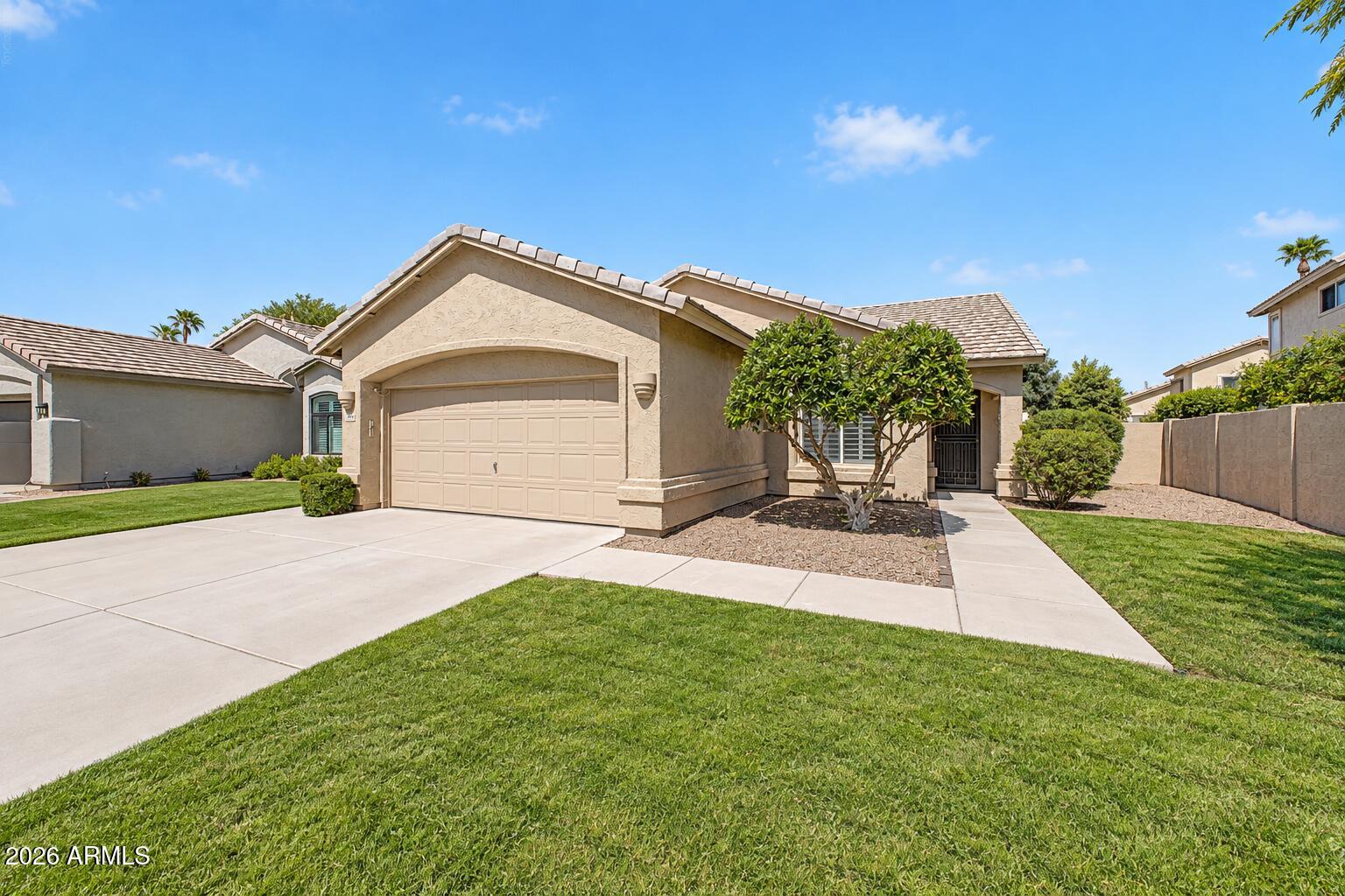 2430 W HEMLOCK Way, Chandler, AZ 85248