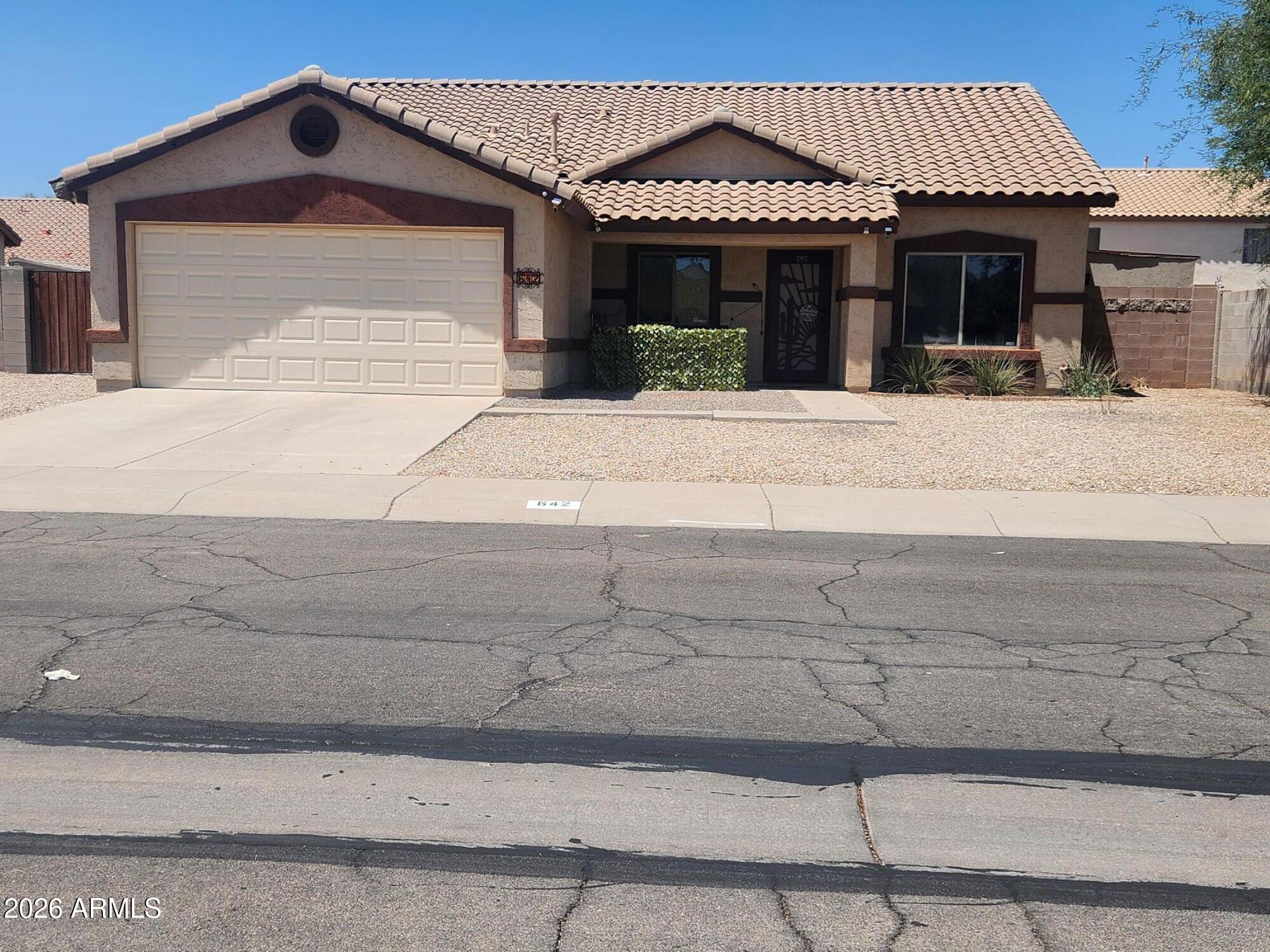 642 E RACINE Place, Casa Grande, AZ 85122