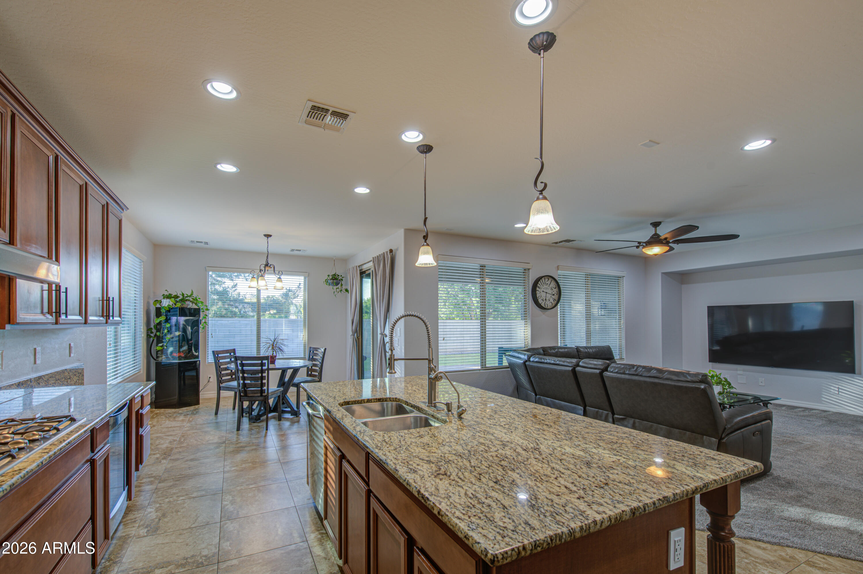 556 W SWEET SHRUB Avenue, Queen Creek, AZ 85140