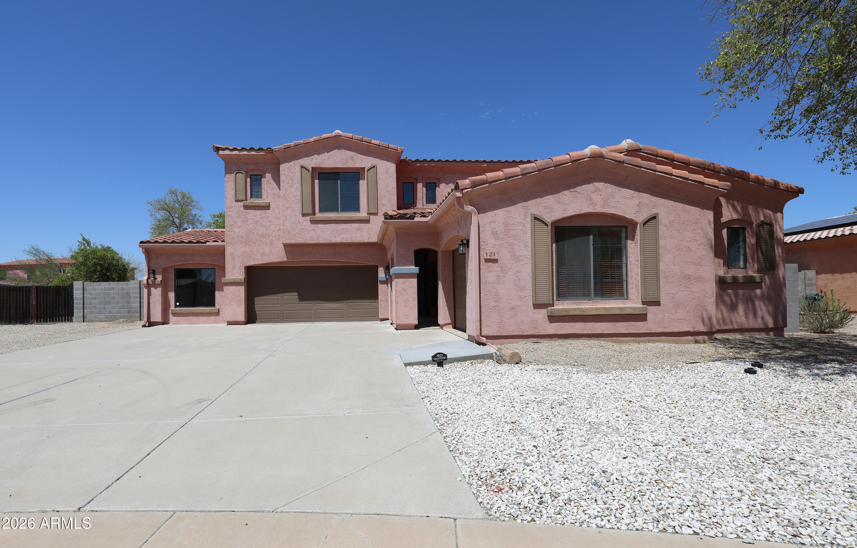 121 N SILVERWOOD Drive, Casa Grande, AZ 85122