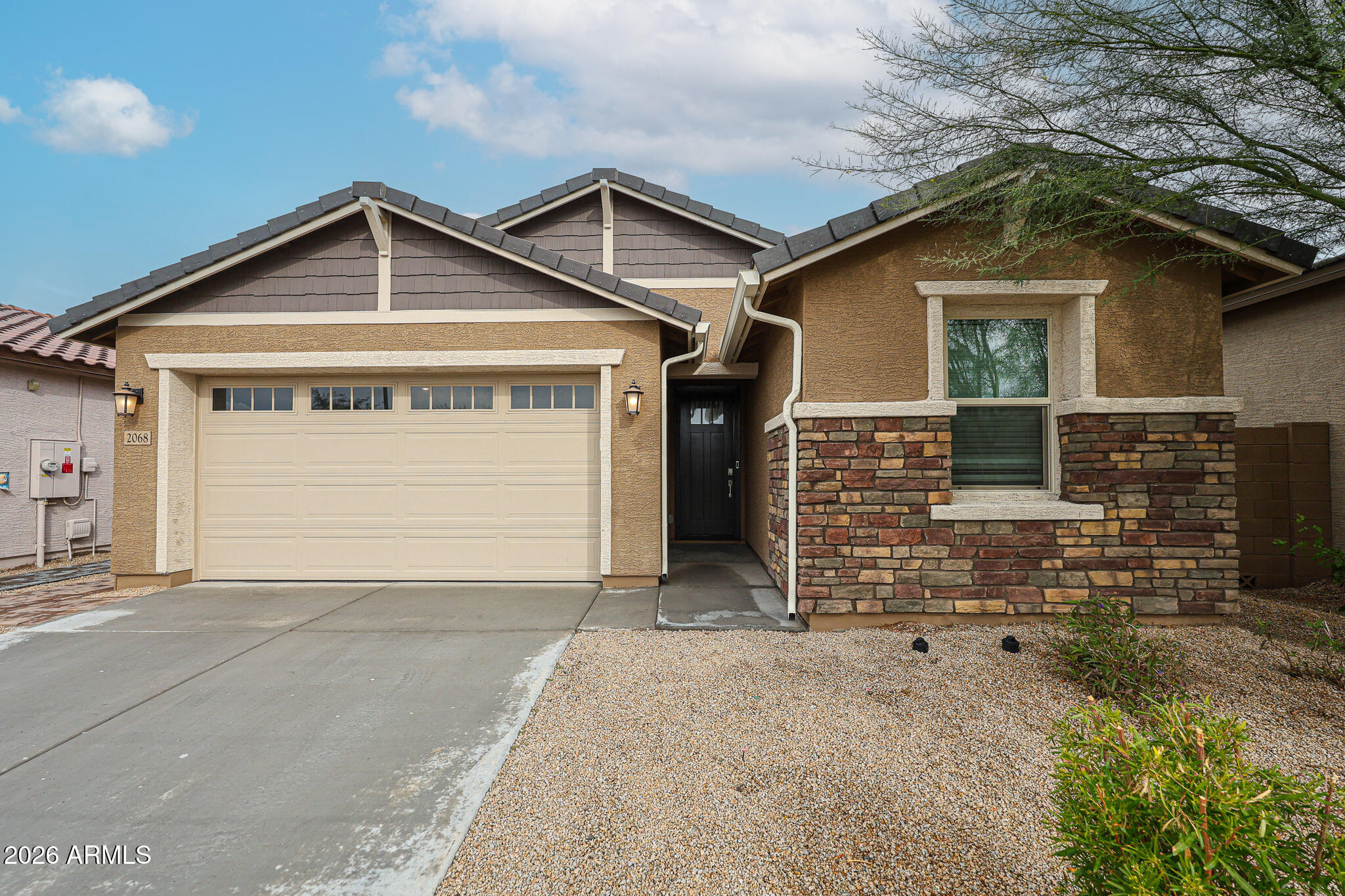 2068 W SIERRA SUNSET Trail, Phoenix, AZ 85085