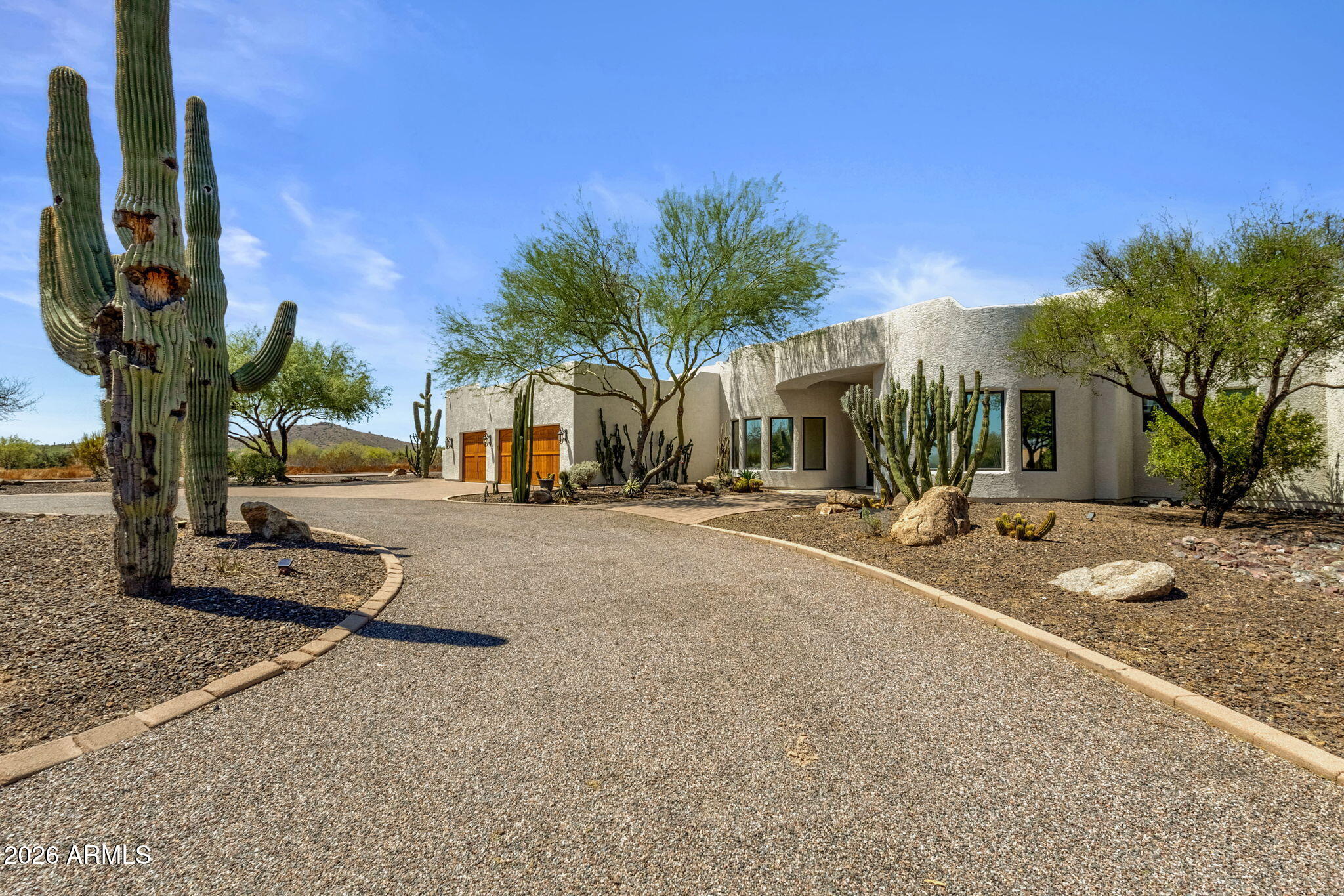 6 W PERDIDO Way, Phoenix, AZ 85086